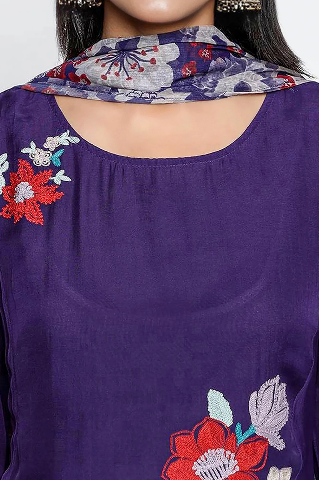 Amesthyst Purple Solid Printed Organza A-Line Kurta, Straight Pant and Dupatta Set - Image 2