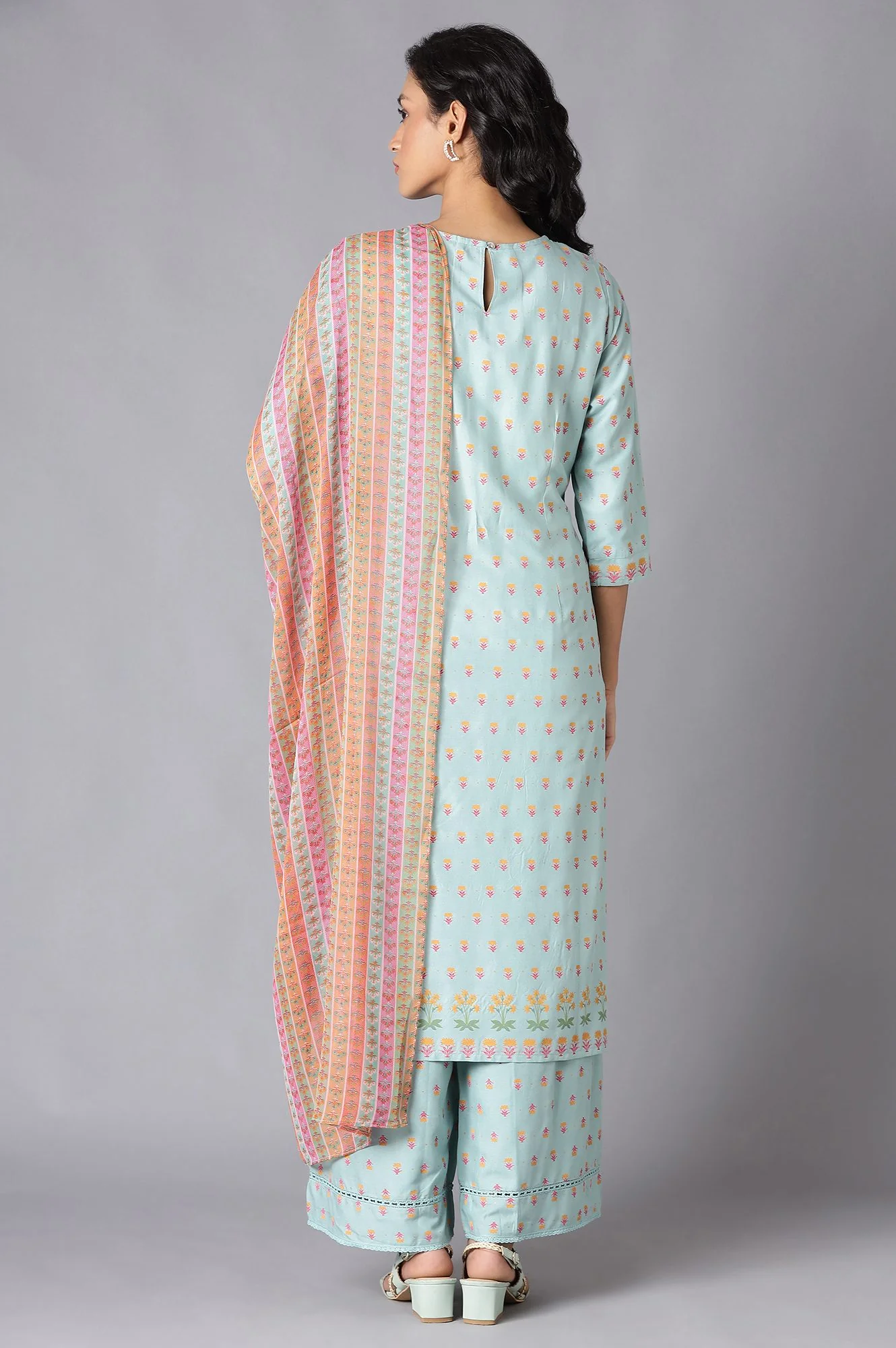 Aqua Blue Embroidered kurta In Round Neck With Parallel Pants And Chiffon Dupatta - Image 2