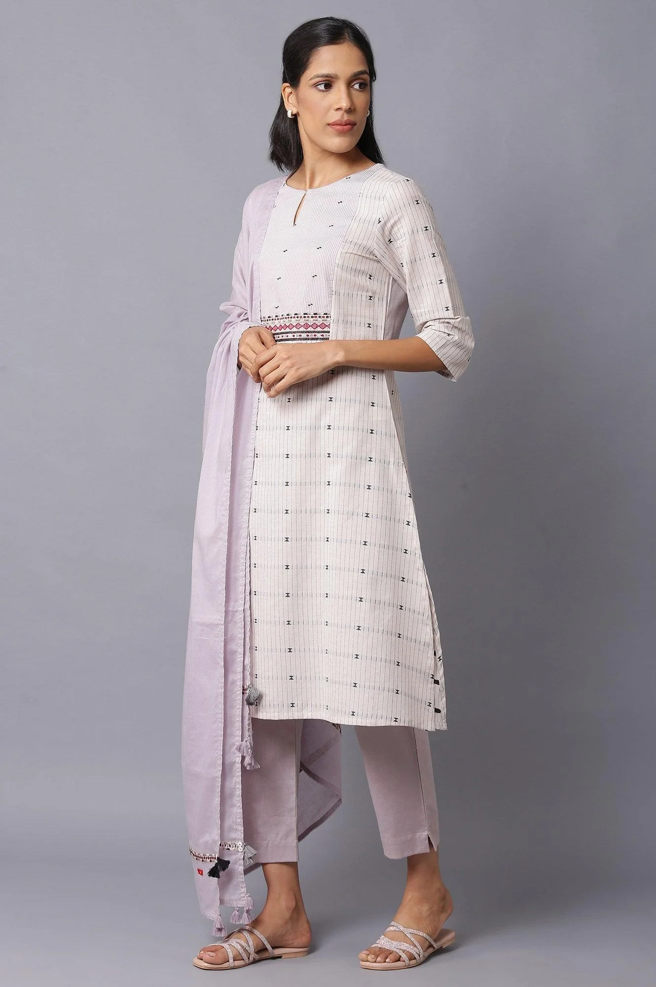 Beige A-Line Cotton kurta With Light Purple Slim Pants And Dupatta - Image 3
