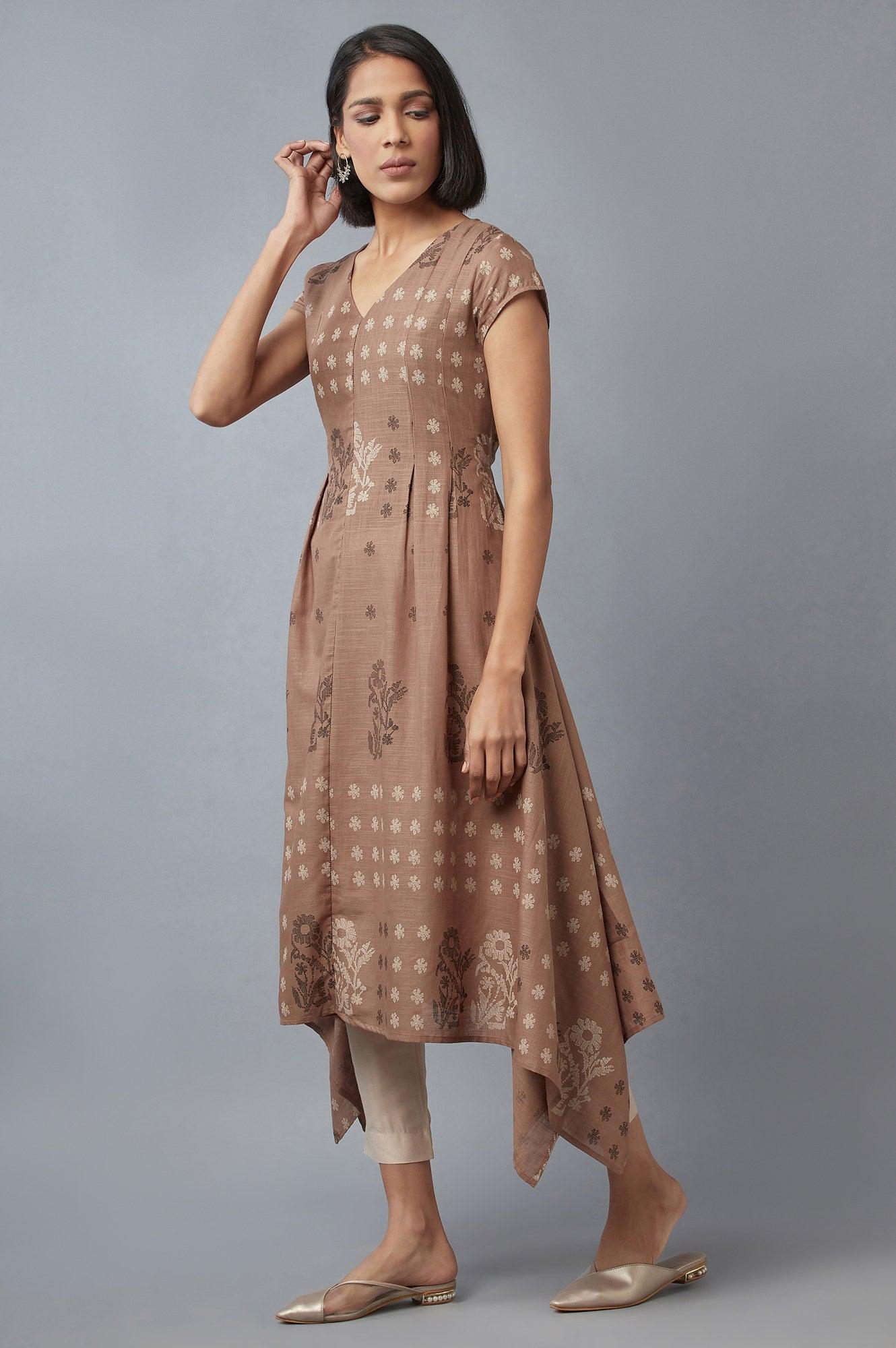 Beige Flared kurta In Floral Print and Side Dipped Hemline - Image 3