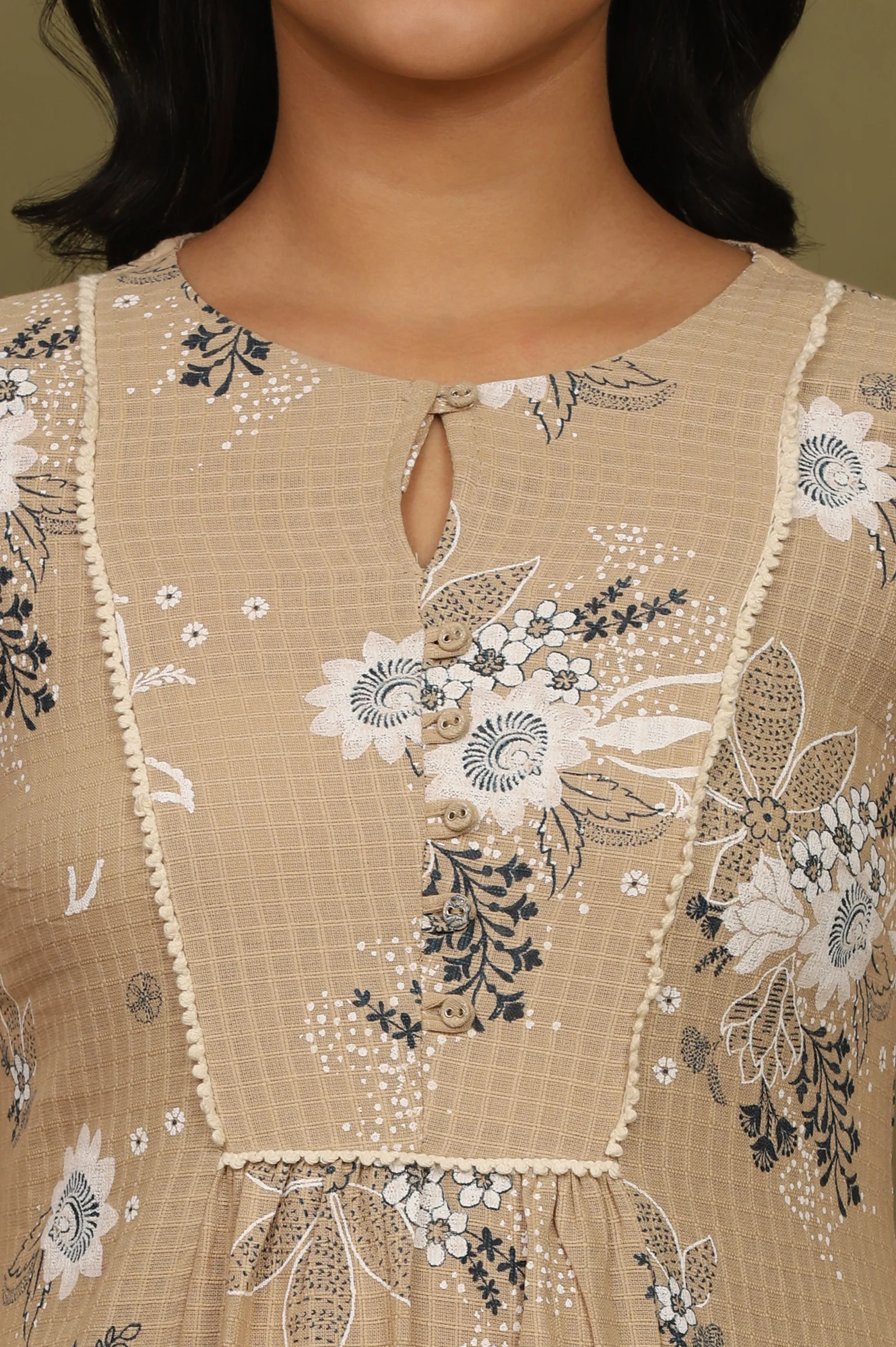 Beige Floral Printed Cotton Check Textured Kurta - Image 5