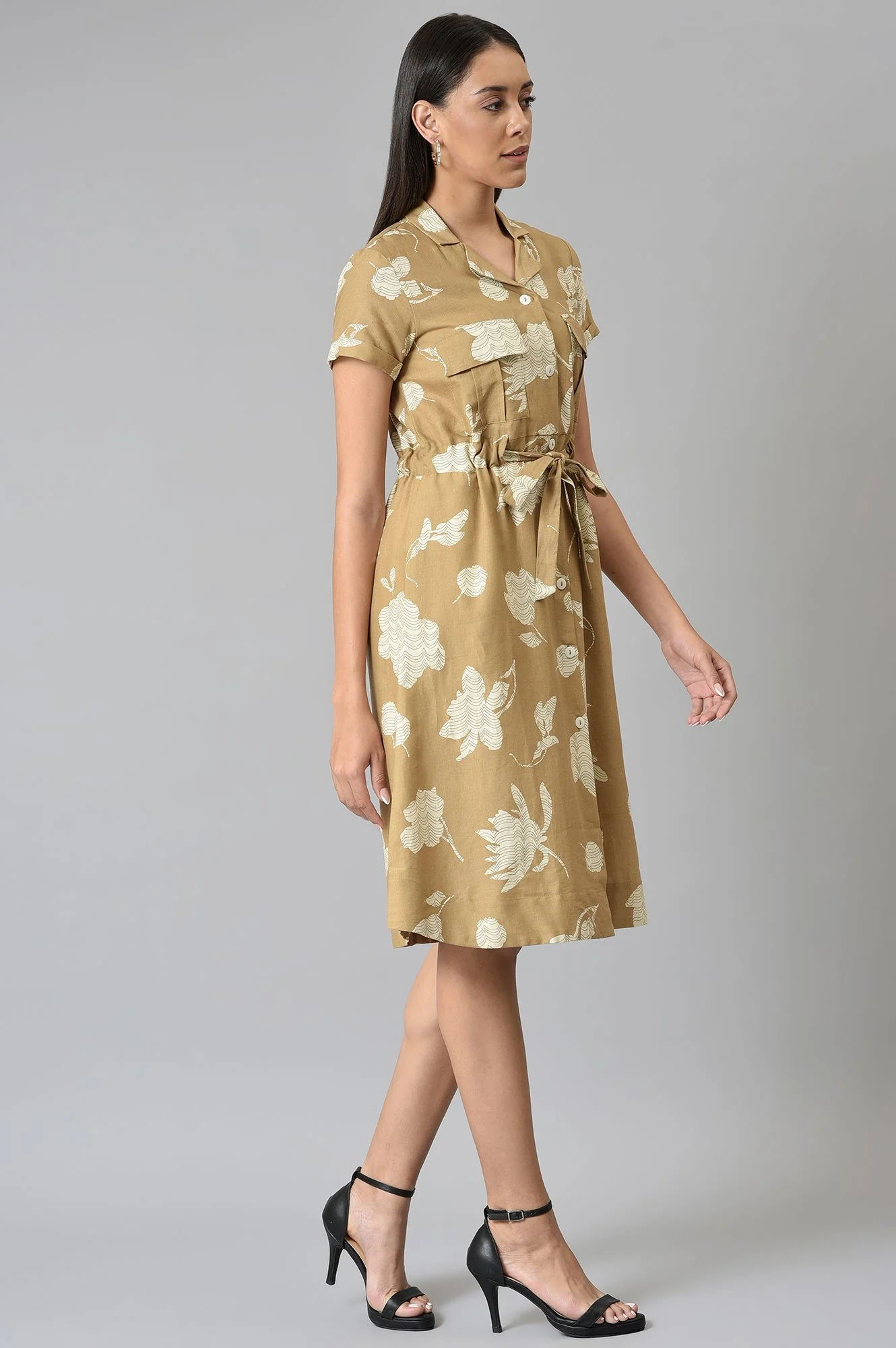 Beige Floral Printed Lapel Collar Dress - Image 4