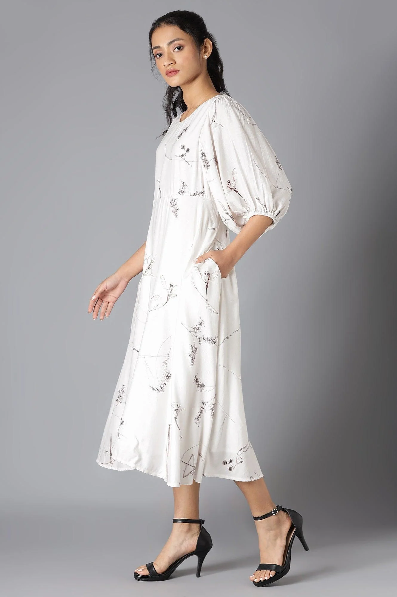 Beige Gathered Sleeves Western Dress - Image 3