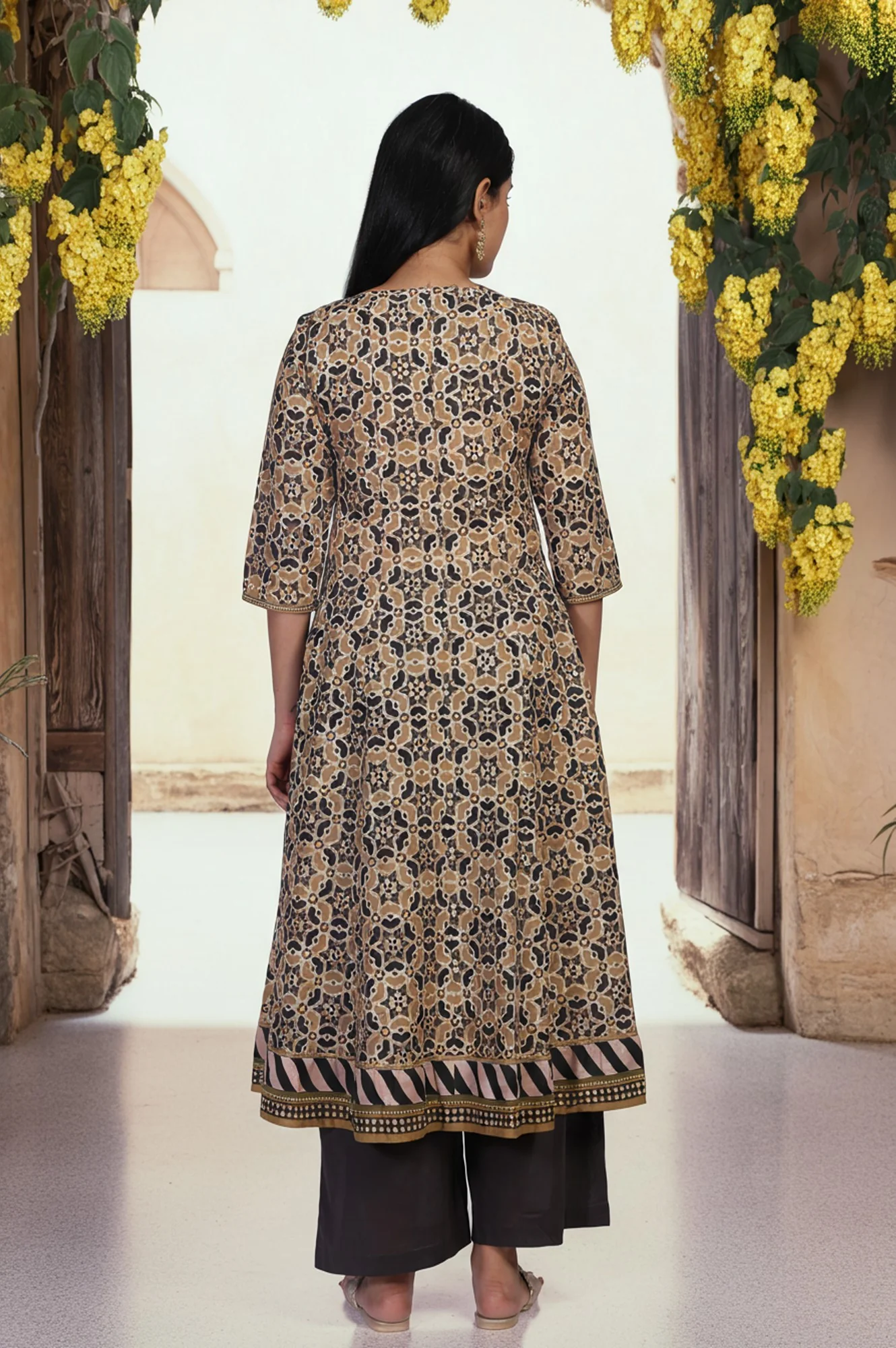 Beige Geometric Printed Embroidered Anarkali Cotton Kurta - Image 5