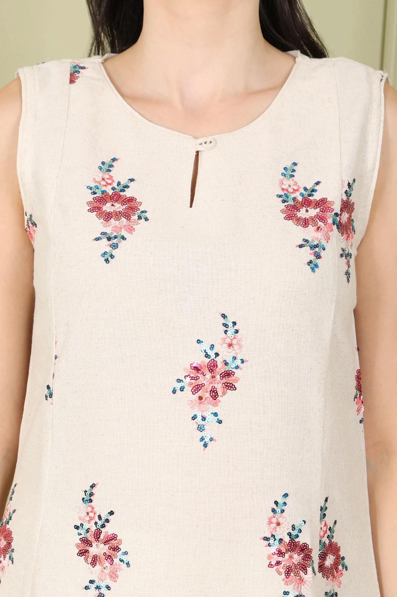 Beige Sleeveless Panelled Floral Sequined Linen Blend Flared Kurta With Straight Pants Set - Image 3