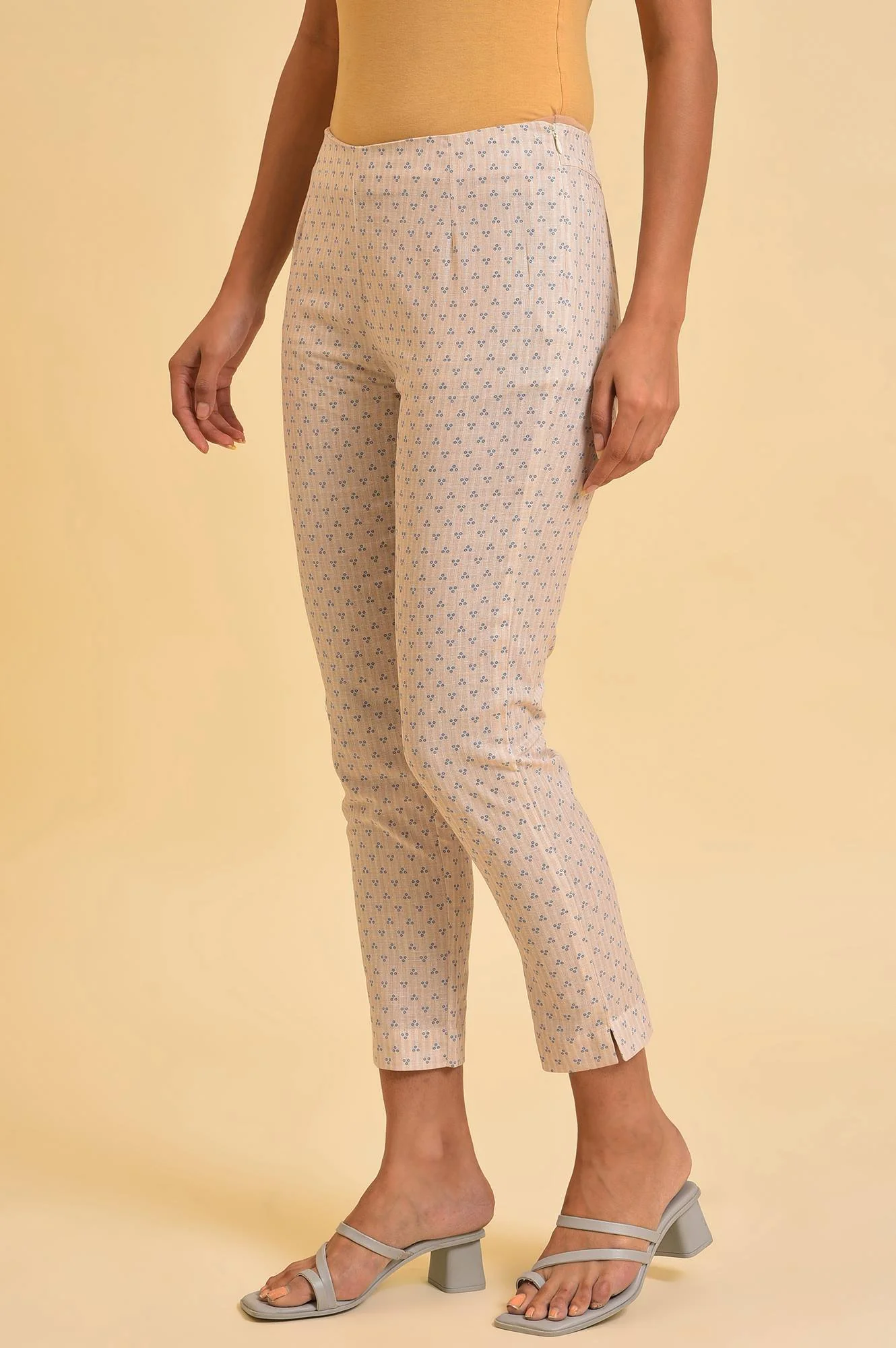 Beige Striped Thread Embroidered Pure Cotton Straight Kurta and Slim Pant Set - Image 3