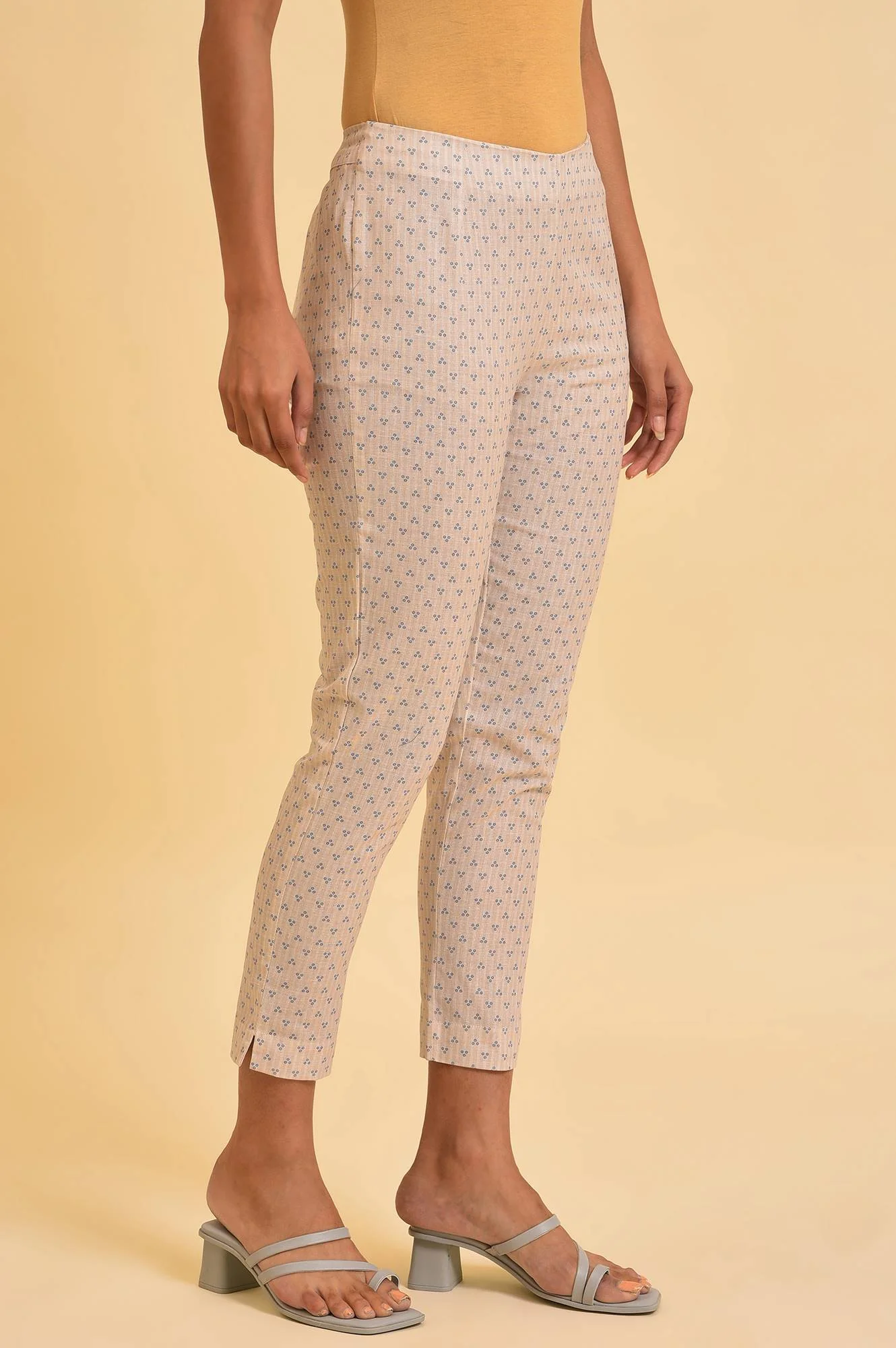 Beige Striped Thread Embroidered Pure Cotton Straight Kurta and Slim Pant Set - Image 4