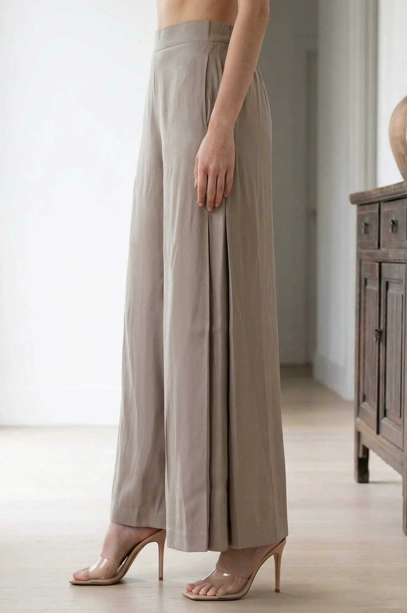 Elleven Women's Beige Yarn Dyed Solid Rayon Wide Leg Palazzo - Image 2