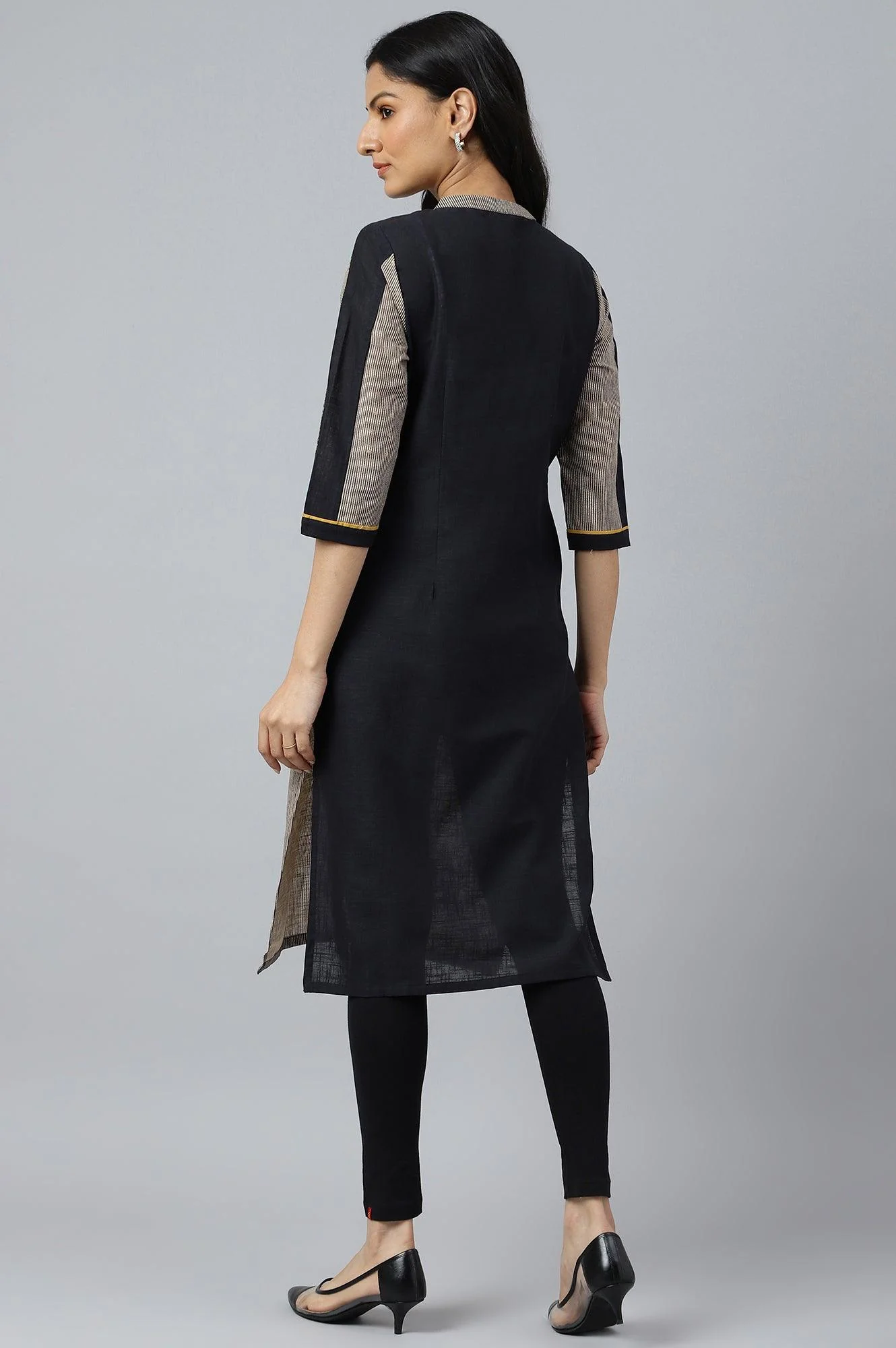 Biege And Black Panelled kurta With Mustard Stich Line - Image 4