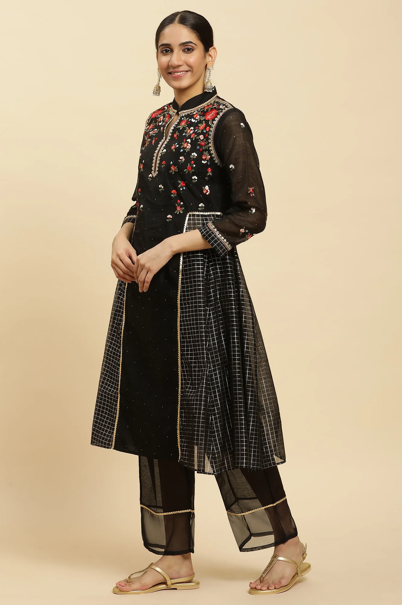 Black A-Line Chanderi Embroidered Kurta, Pants And Dupatta Set - Image 3