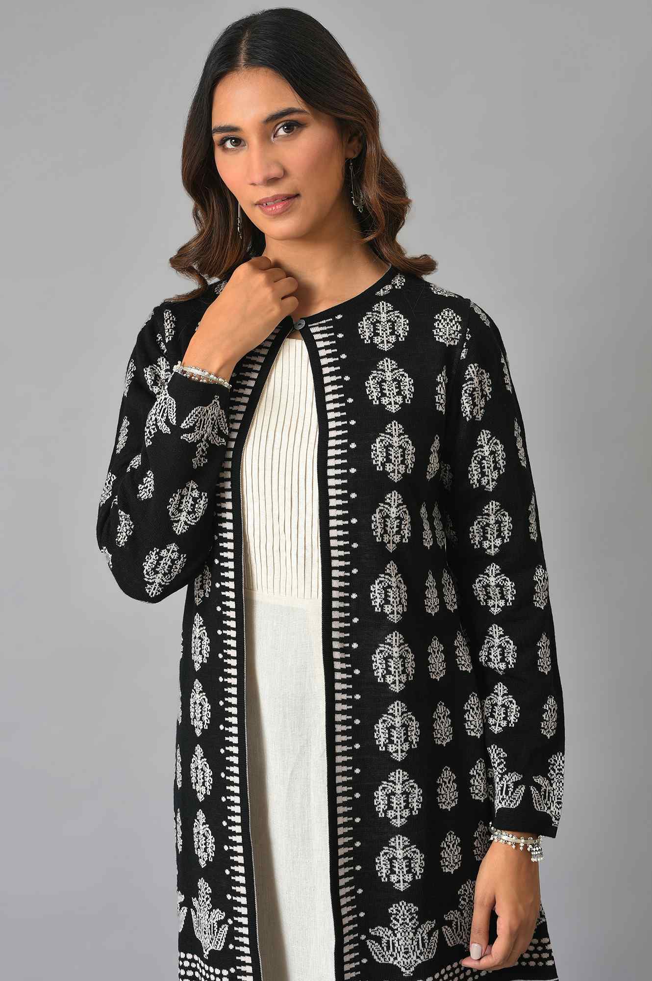 Black And Light Purple Floral Printed Reversible Cardigan - Image 5
