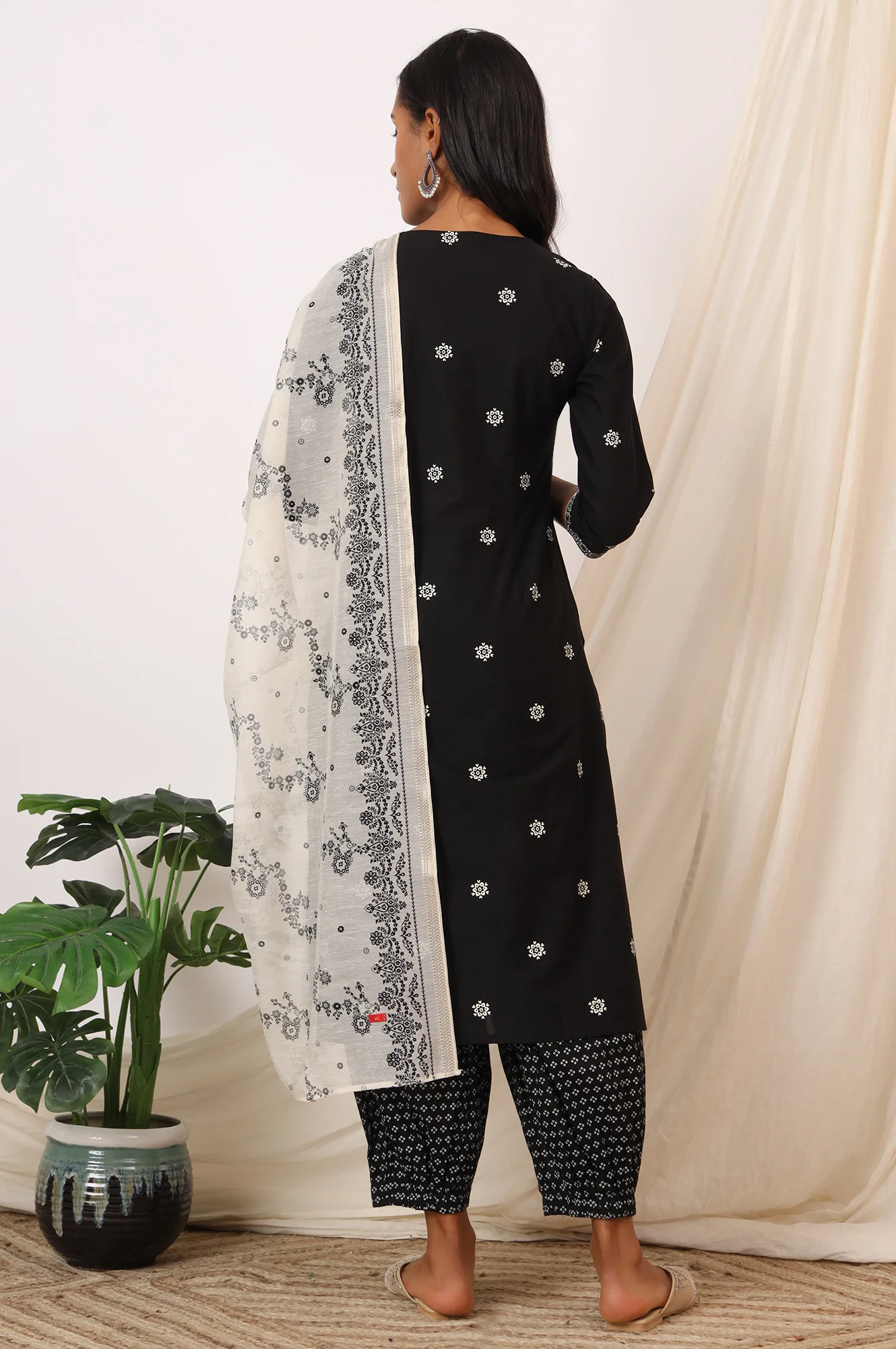 Black Bandhani Printed Pure Cotton Kurta, Pants and Dupatta Set - Image 6