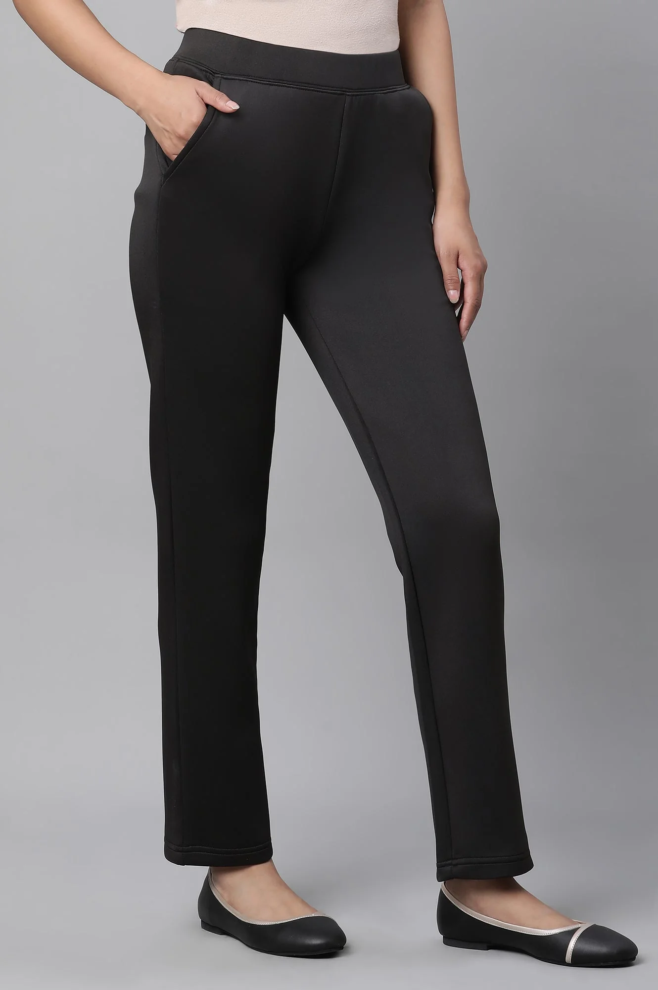 Elleven Women's Black Solid Straight Fit Pants With Side Pockets - Image 4