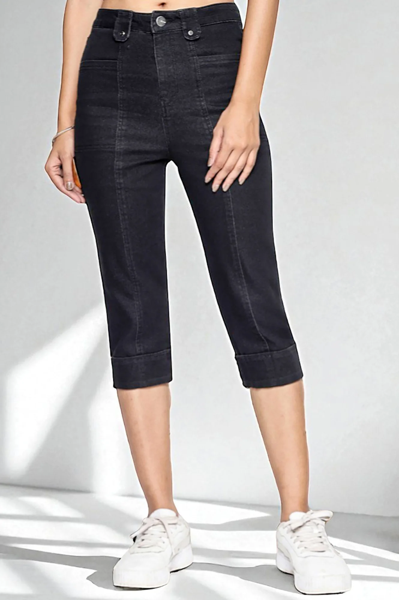 Elleven Women's Black Cotton Denim Lycra Cropped Length Capri with YKK Zipper - Image 2