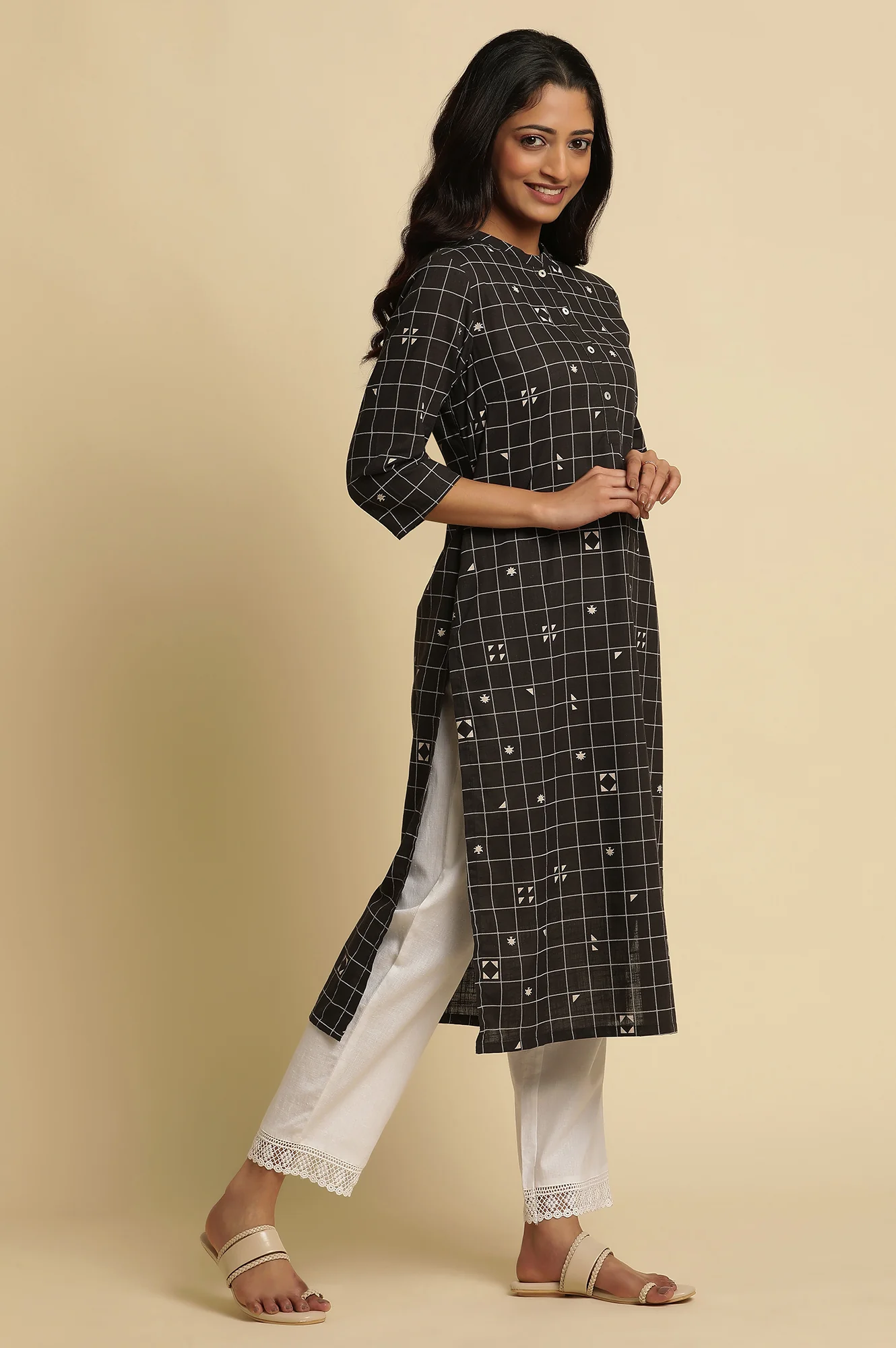 Black Cotton Geometric Printed Summer Kurta - Image 5