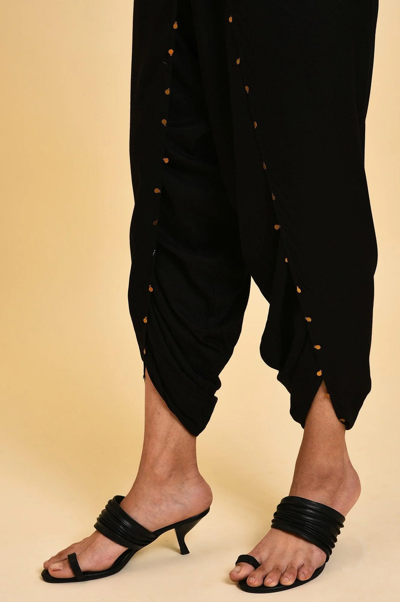 Black Dhoti Pants With Metal Hanging Trim - Image 8