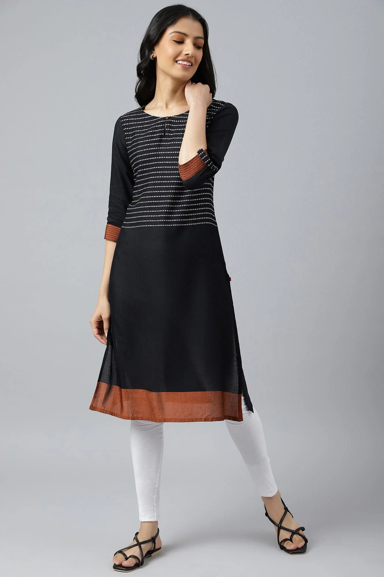 Black Dobby Colour Blocked kurta - Image 5