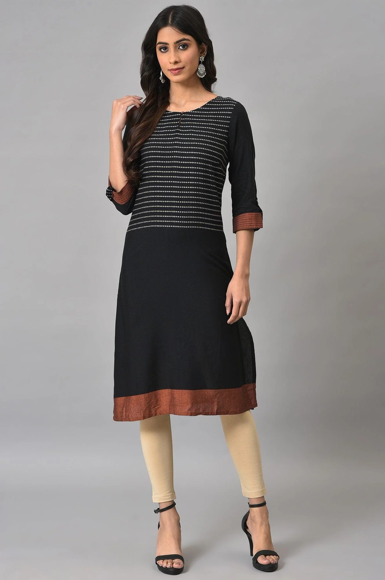 Black Dobby kurta With Biege Tights - Image 8