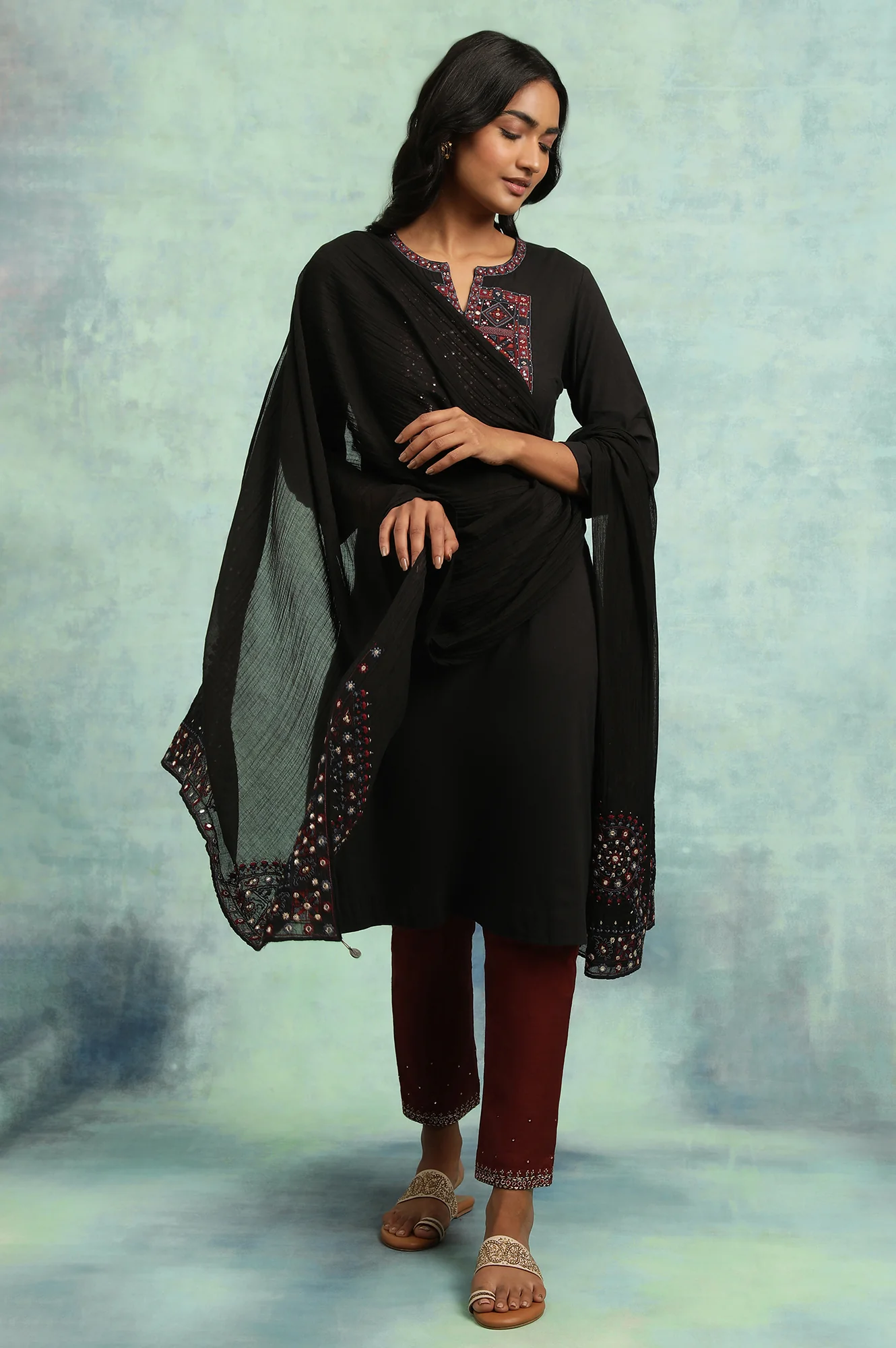 Black Embroidered Cotton kurta - Image 5