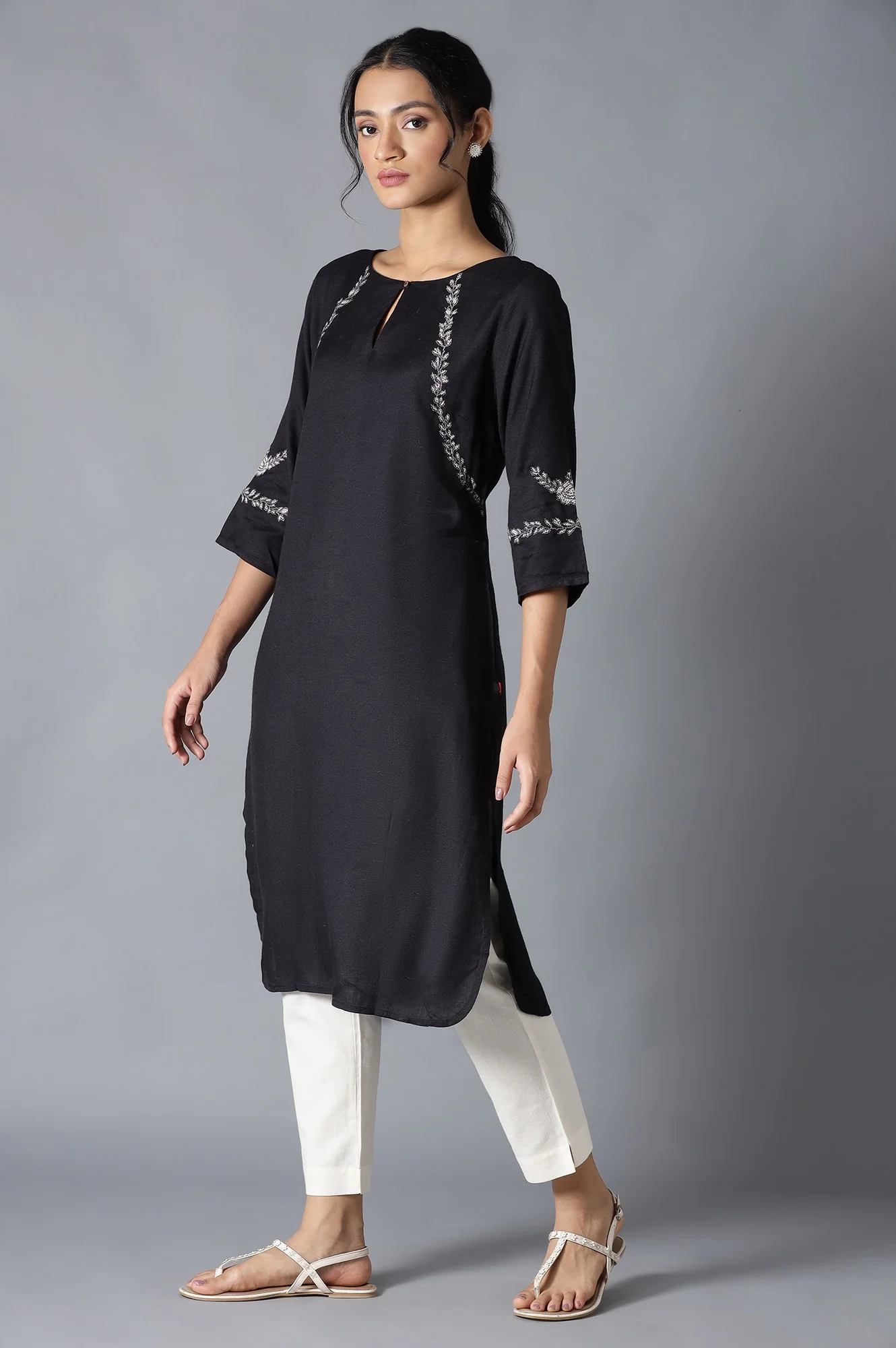 Black Embroidered kurta - Image 3