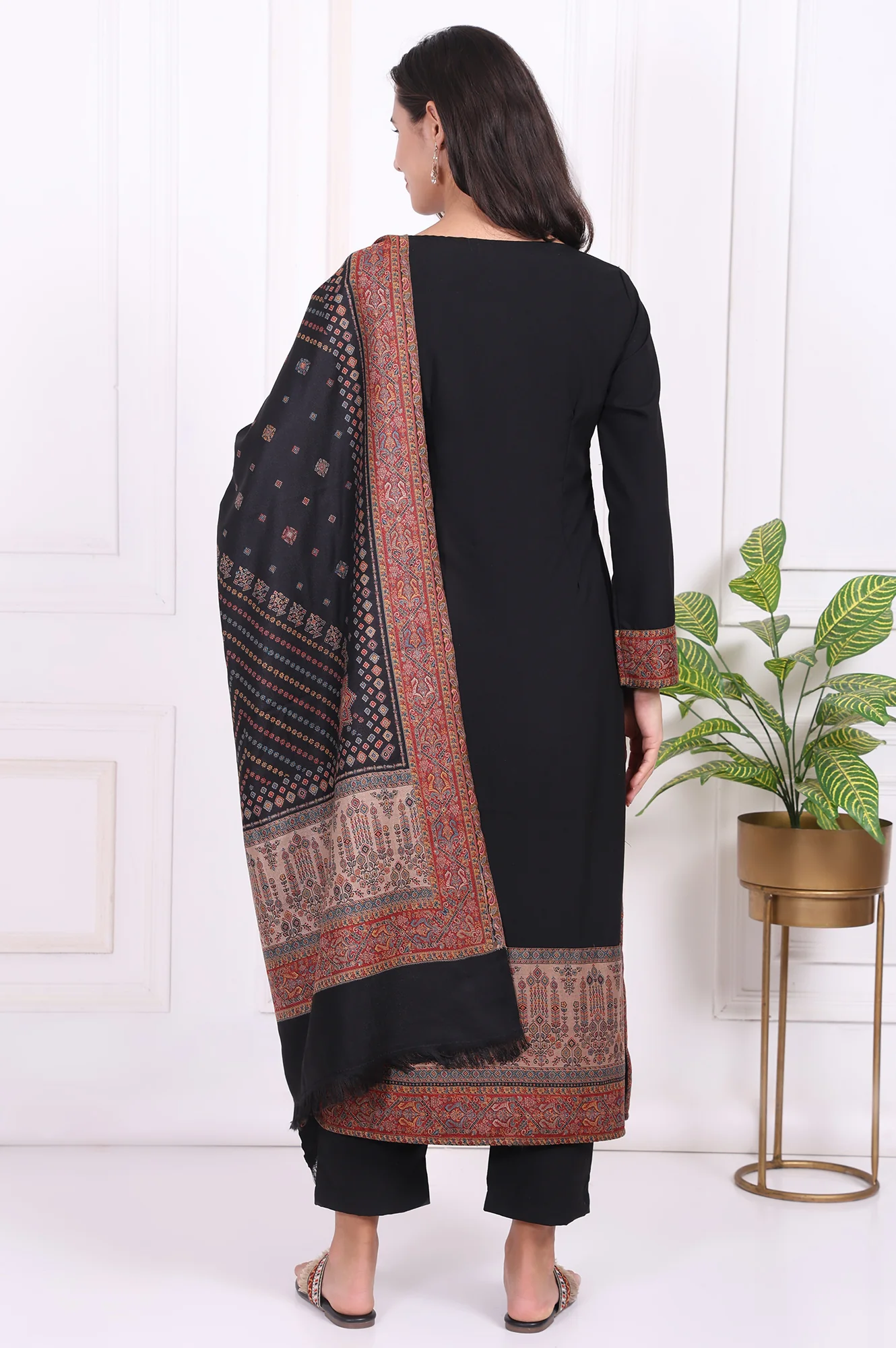 Black Ethnic Motifs Printed Straight Kurta, Pants and Shawl Set - Image 5