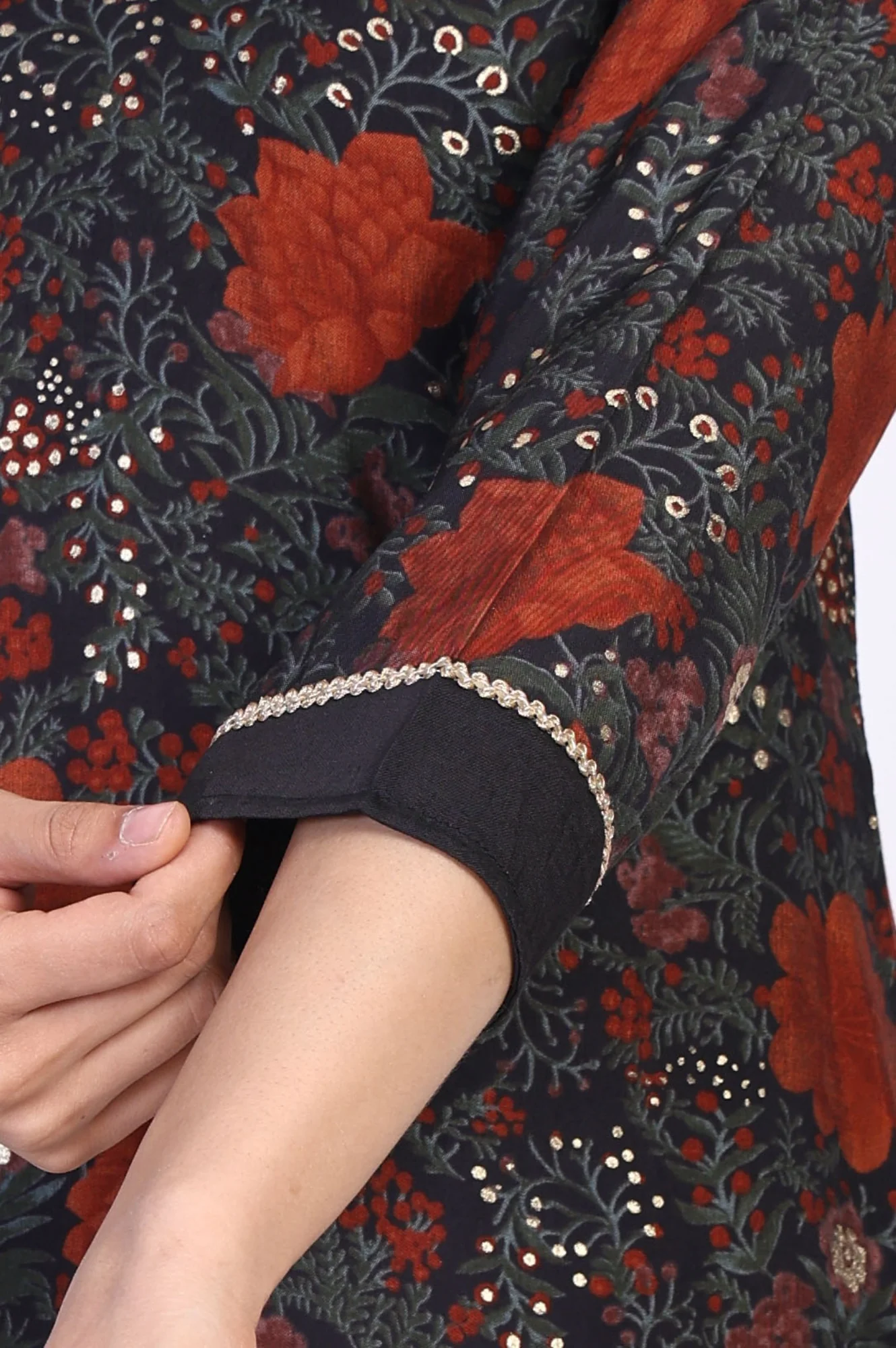 Black Floral Embroidered Straight Crape Kurta - Image 7