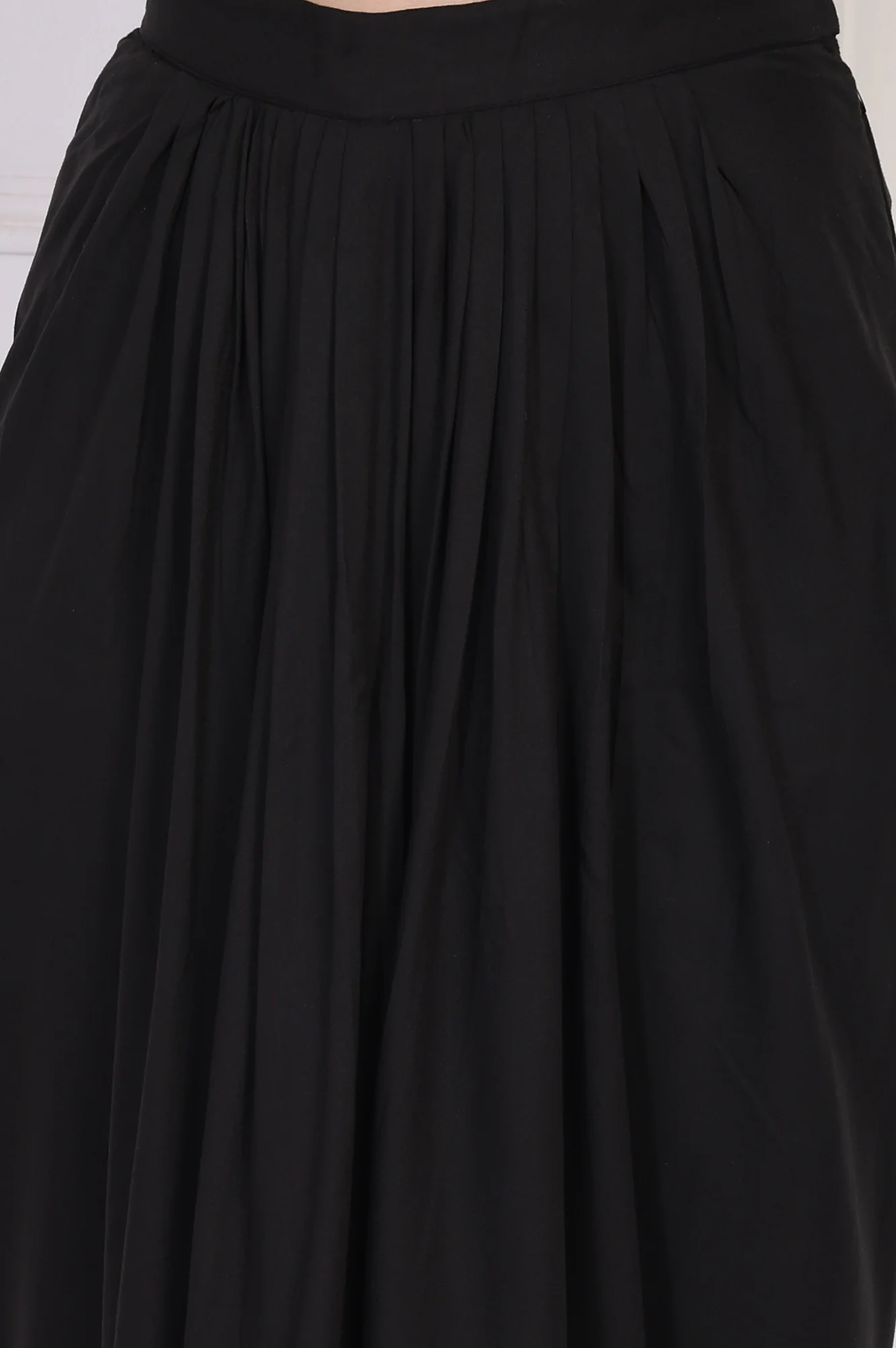 Black Floral Printed Embellished Georgette Crop Top with Cape and Skirt Set - Image 8