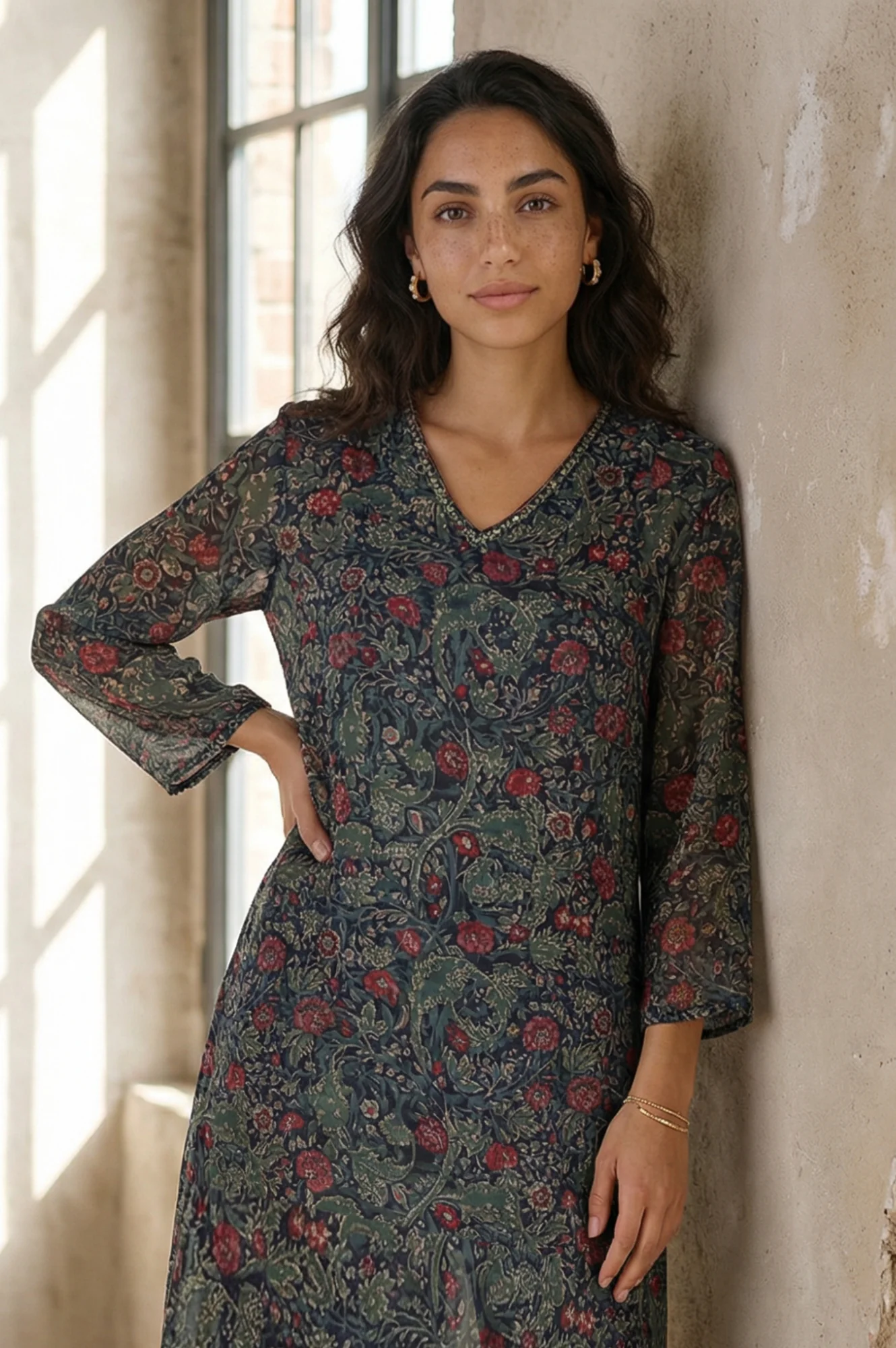 Black Floral Printed Sequins Chiffon Straight Kurta - Image 3