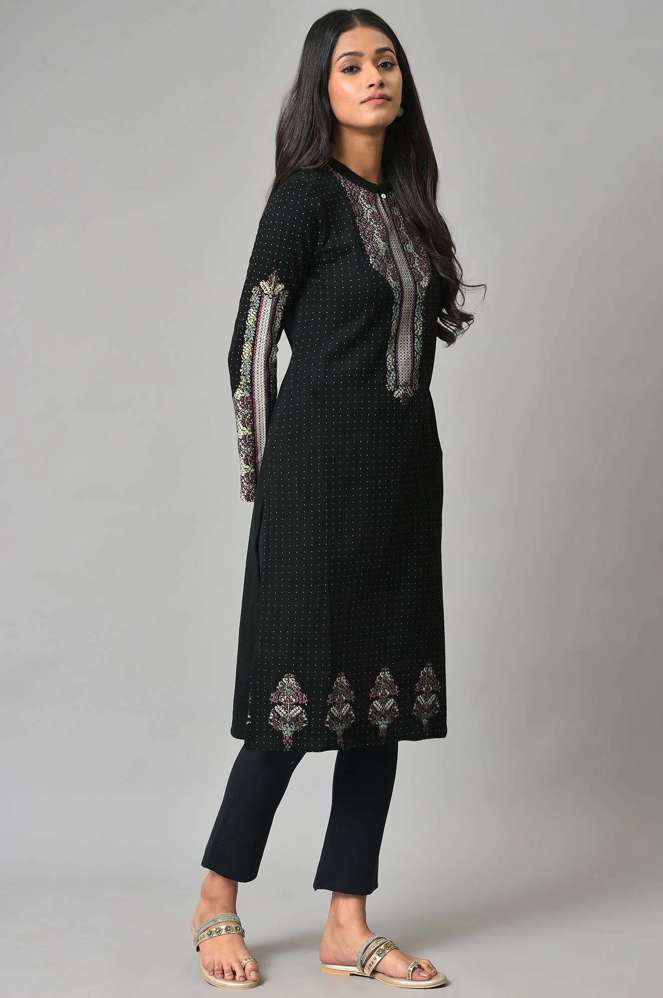 Black Floral Printed Straight Winter kurta - Image 4