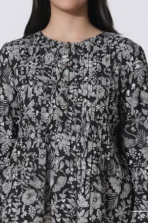 Black Floral Printed Top With Front Pleats - Image 6