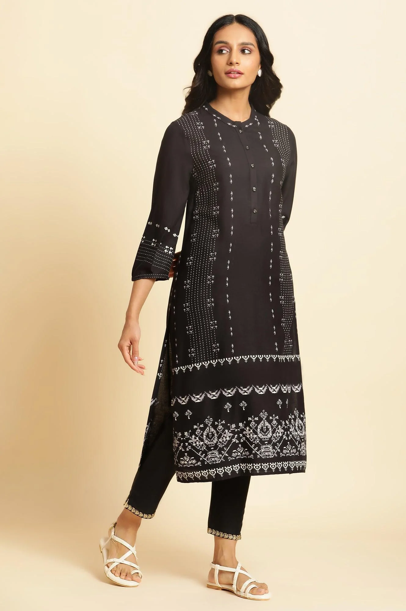 Black Geometric Printed Kurta - Image 5