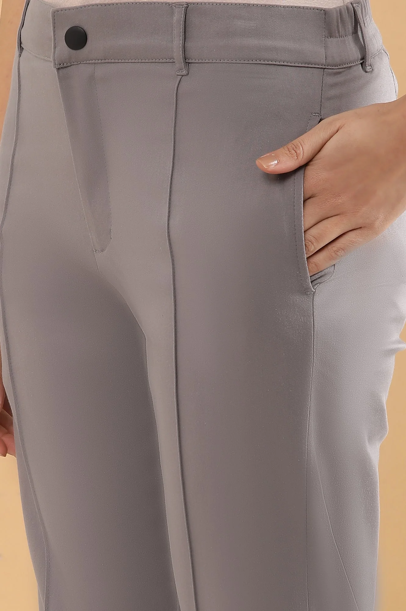 Elleven Women's Grey Solid Straight Fit Cotton Pants With Pintuck Detail - Image 7