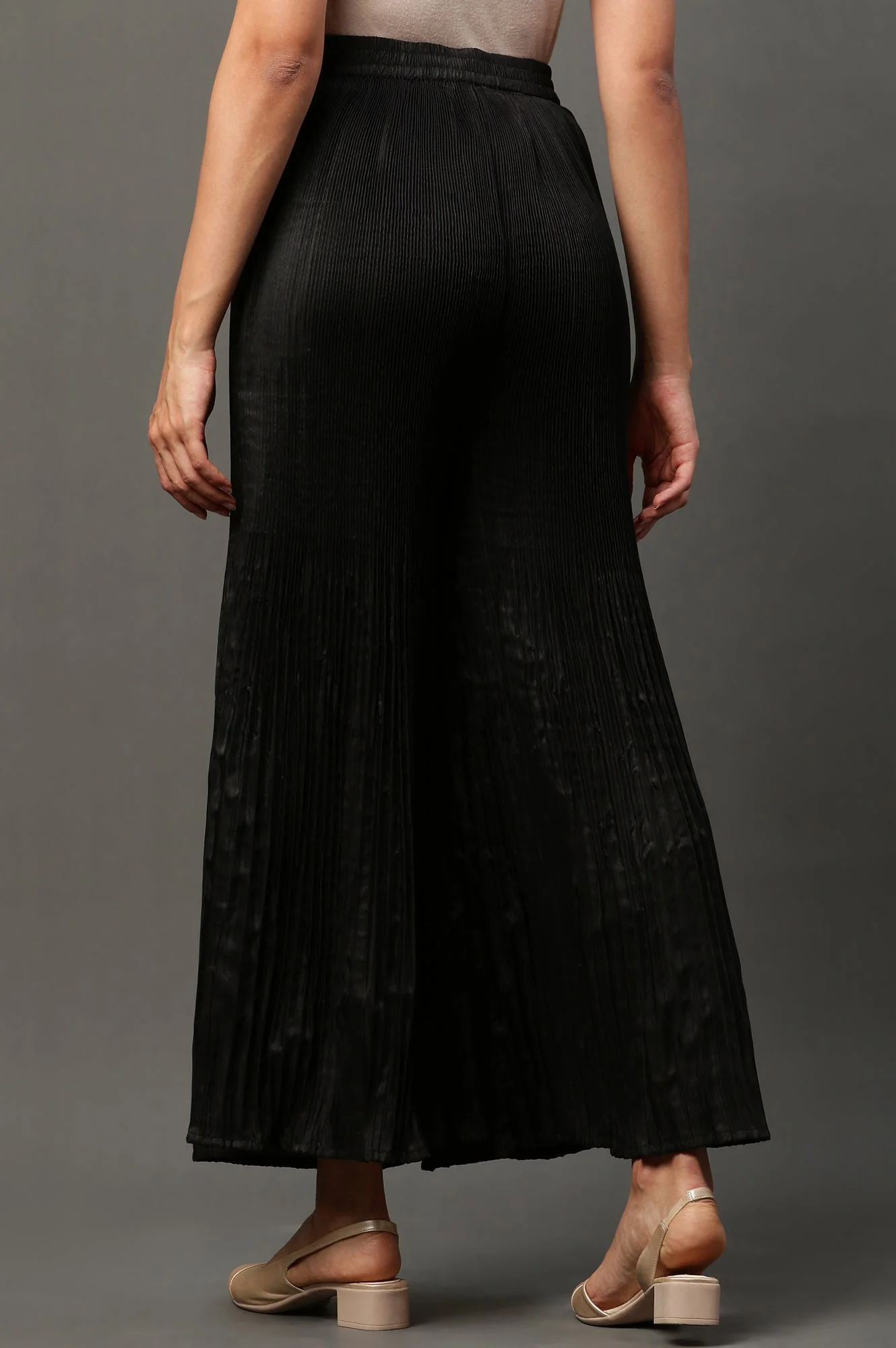 Elleven Women's Black Solid Flared Woven Sharara With Pleats - Image 3