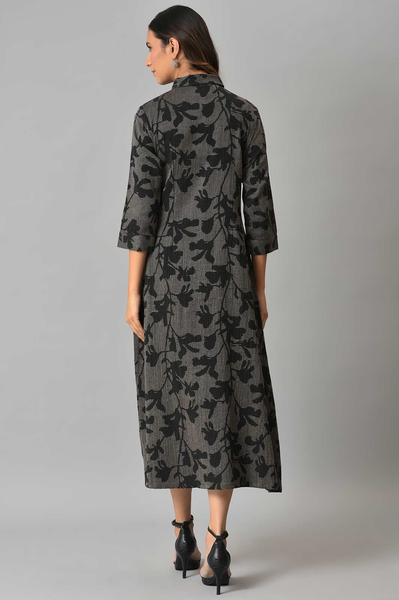 Black Pleated Floral Print Dress - Image 2