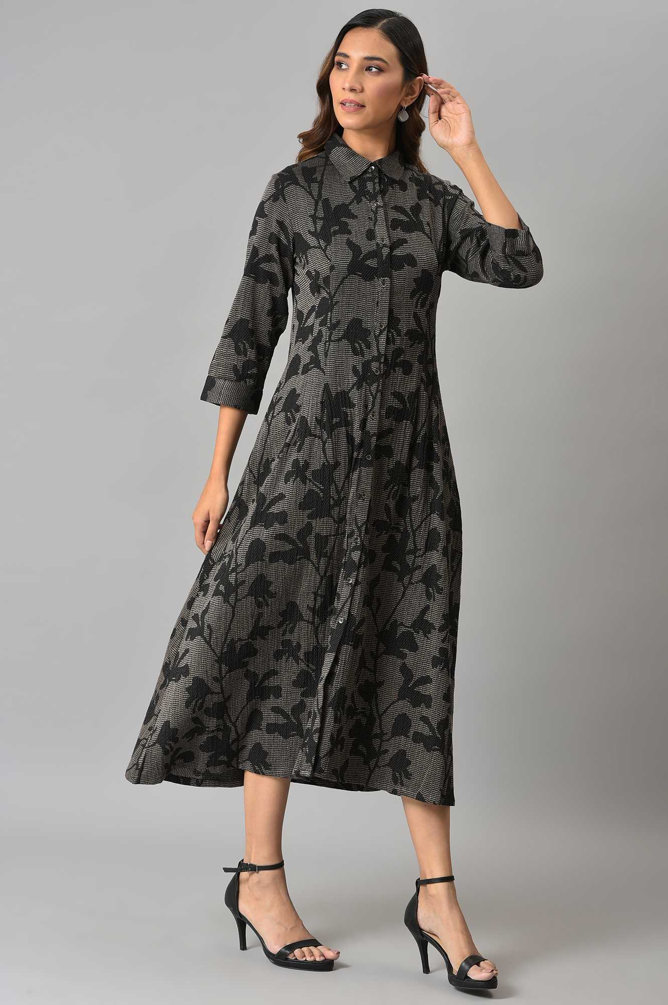 Black Pleated Floral Print Dress - Image 4