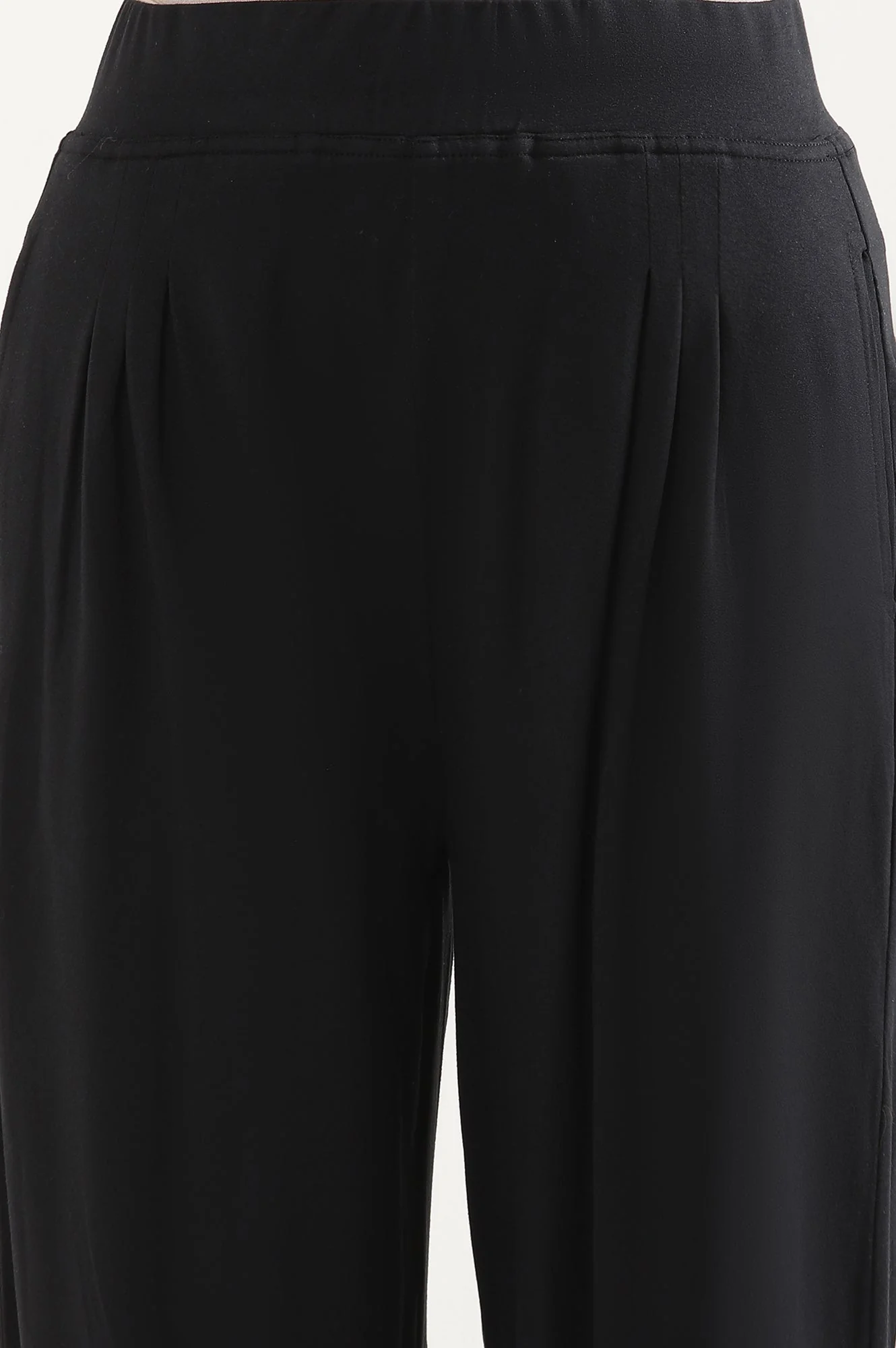 Elleven Women's Black Solid Loose Fit Pants With Pleated Detail - Image 6
