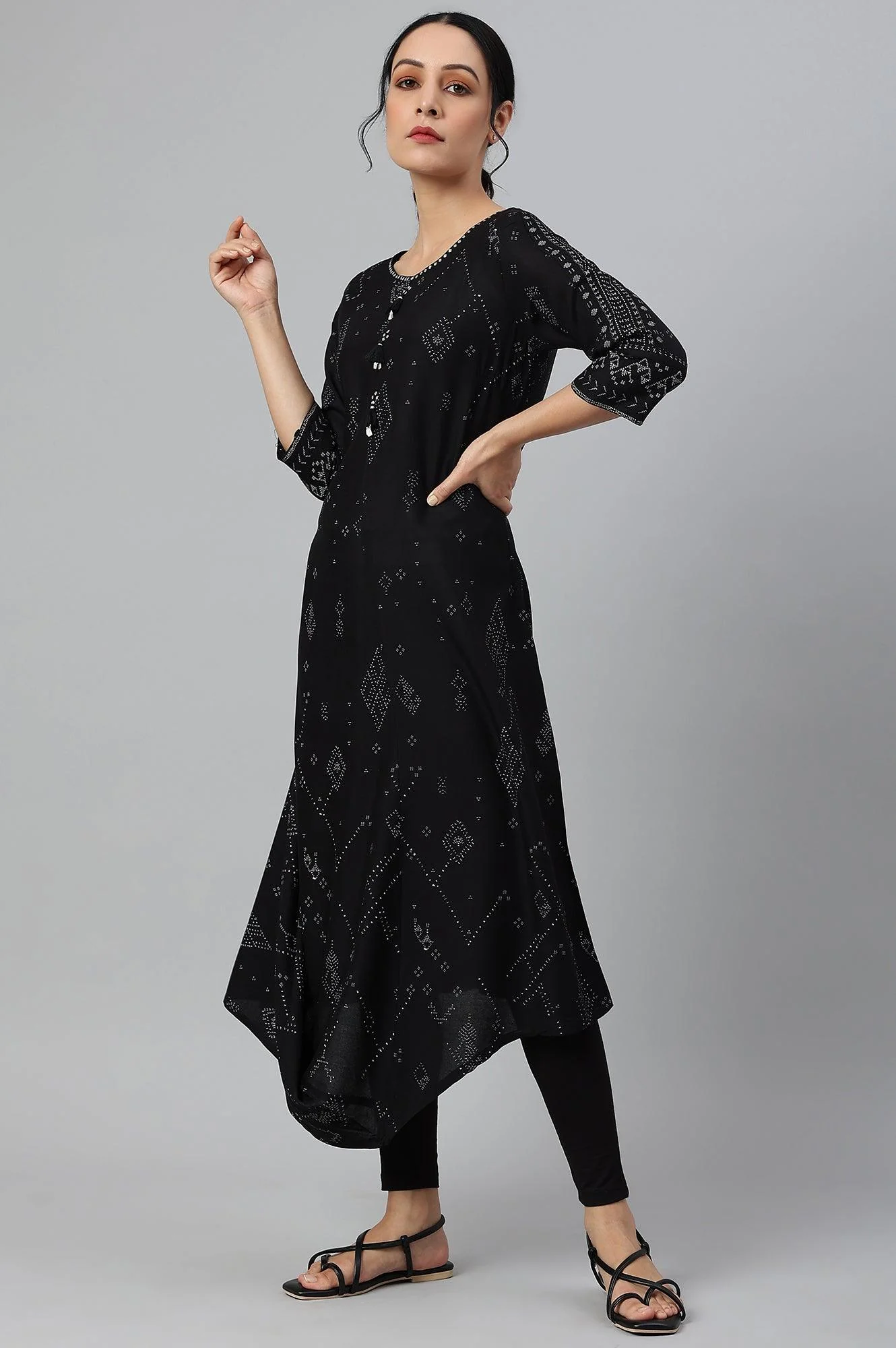 Black Printed A-Line kurta With Cowl Hemline - Image 3