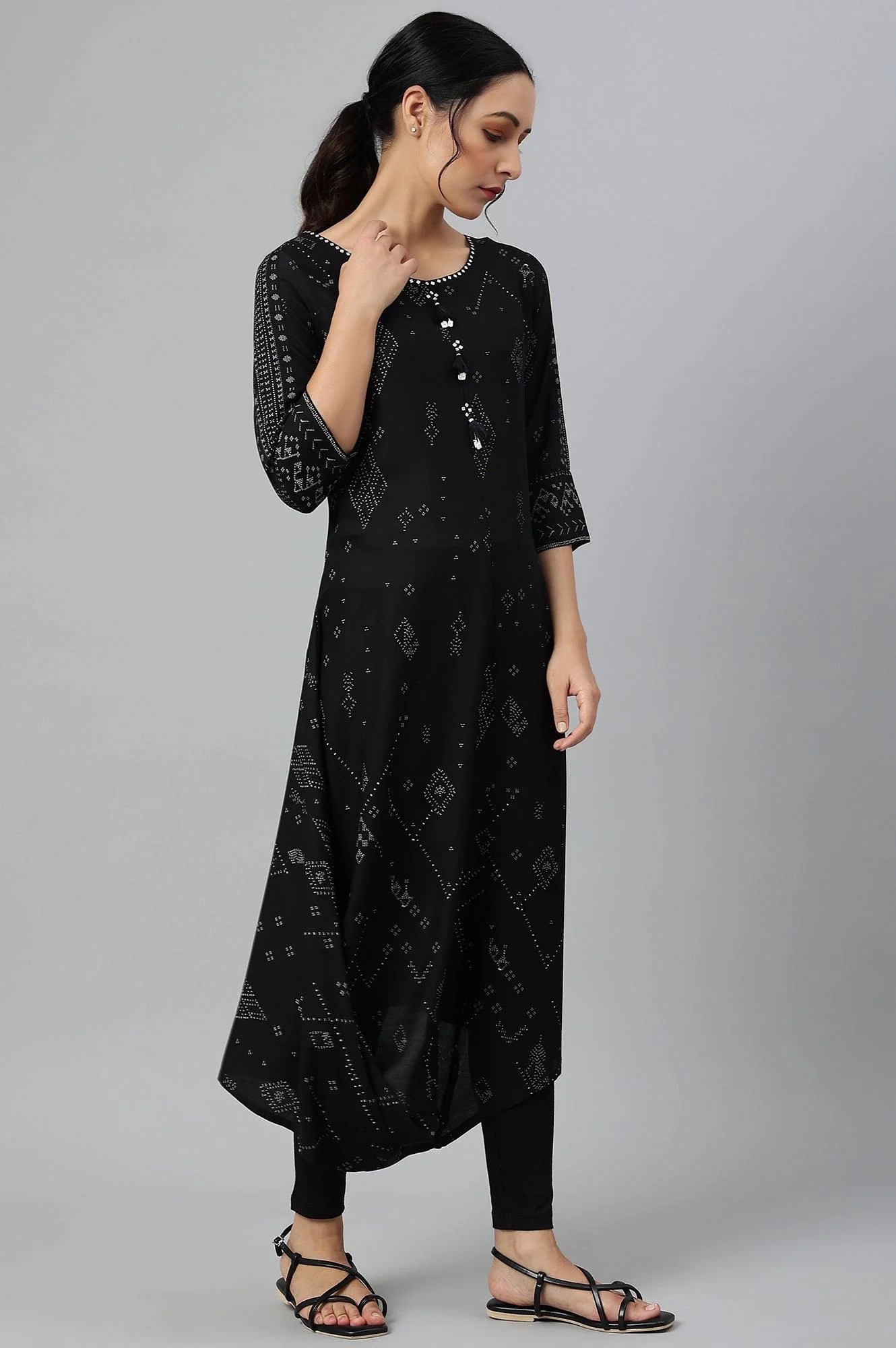 Black Printed A-Line kurta With Cowl Hemline - Image 4