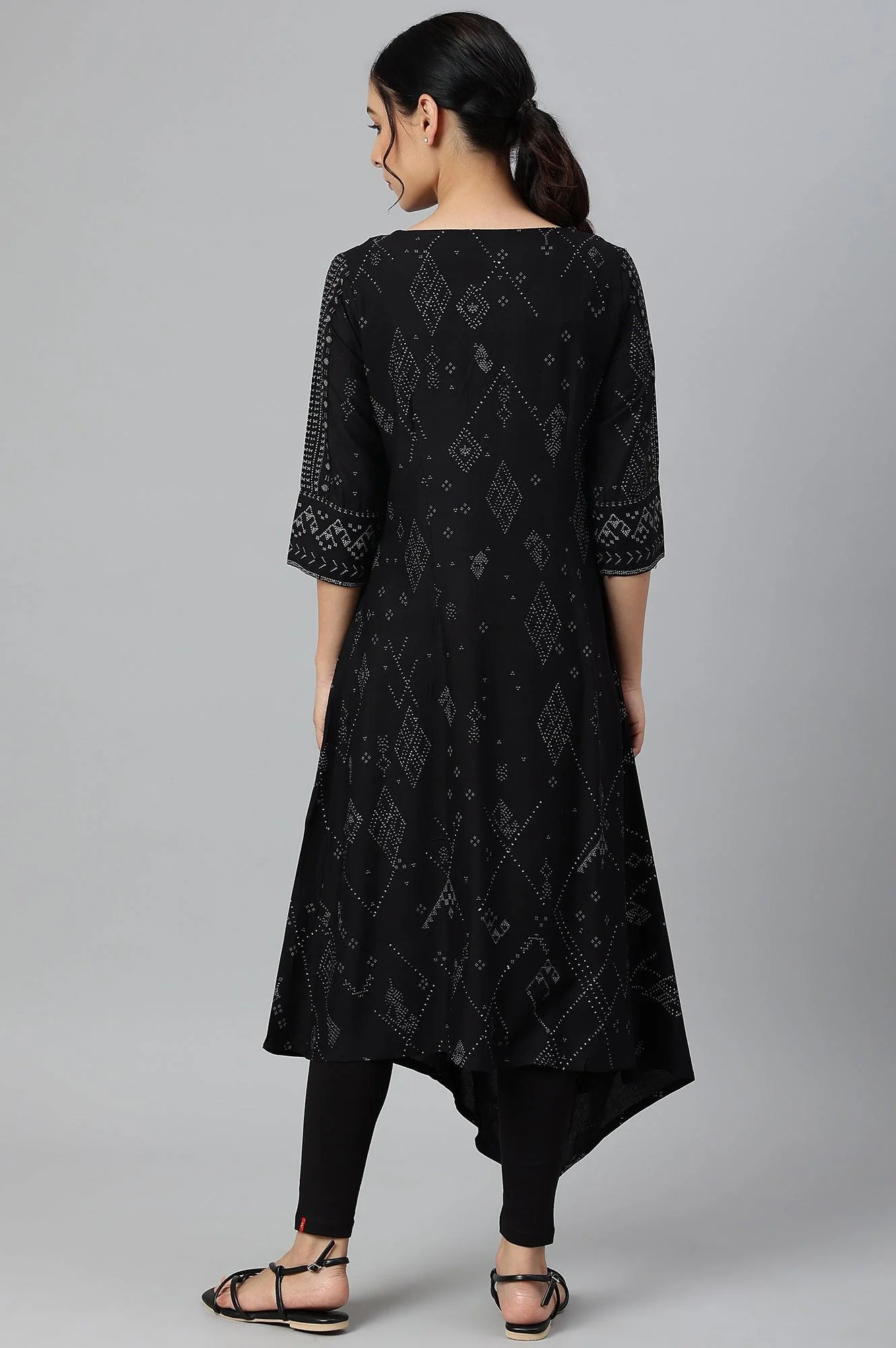 Black Printed A-Line kurta With Cowl Hemline - Image 5