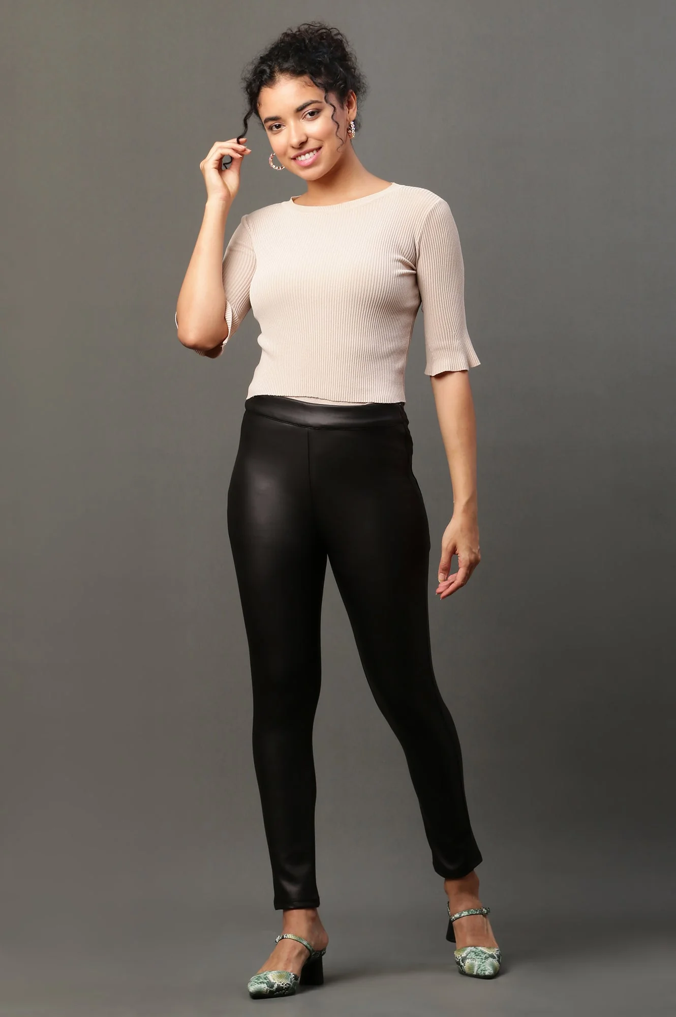 Elleven Women's Black Solid Slim Fit Pants With Side Zip - Image 5