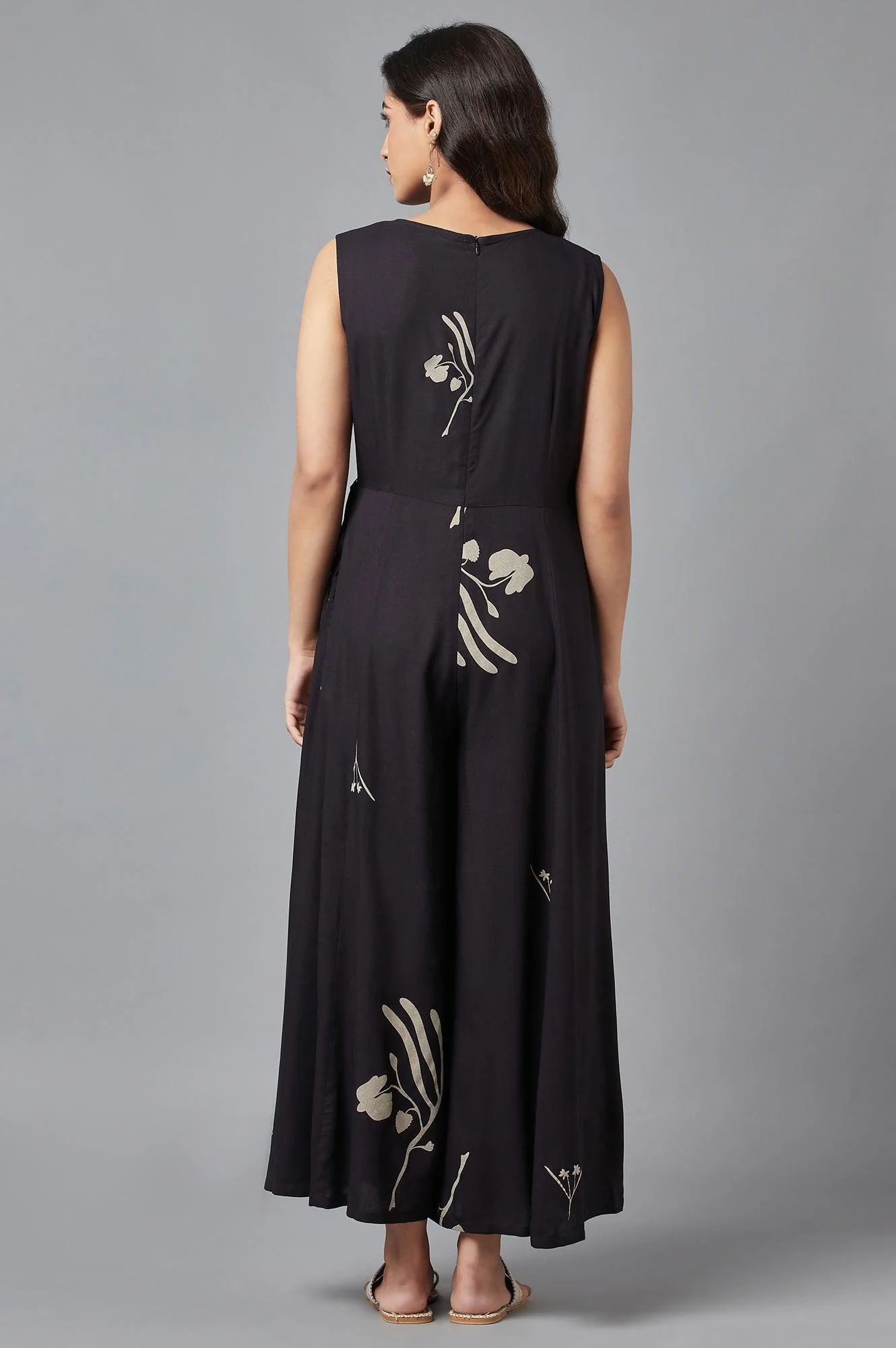 Black Sleeveless Angrakha Jumpsuit in Round Neck - Image 2
