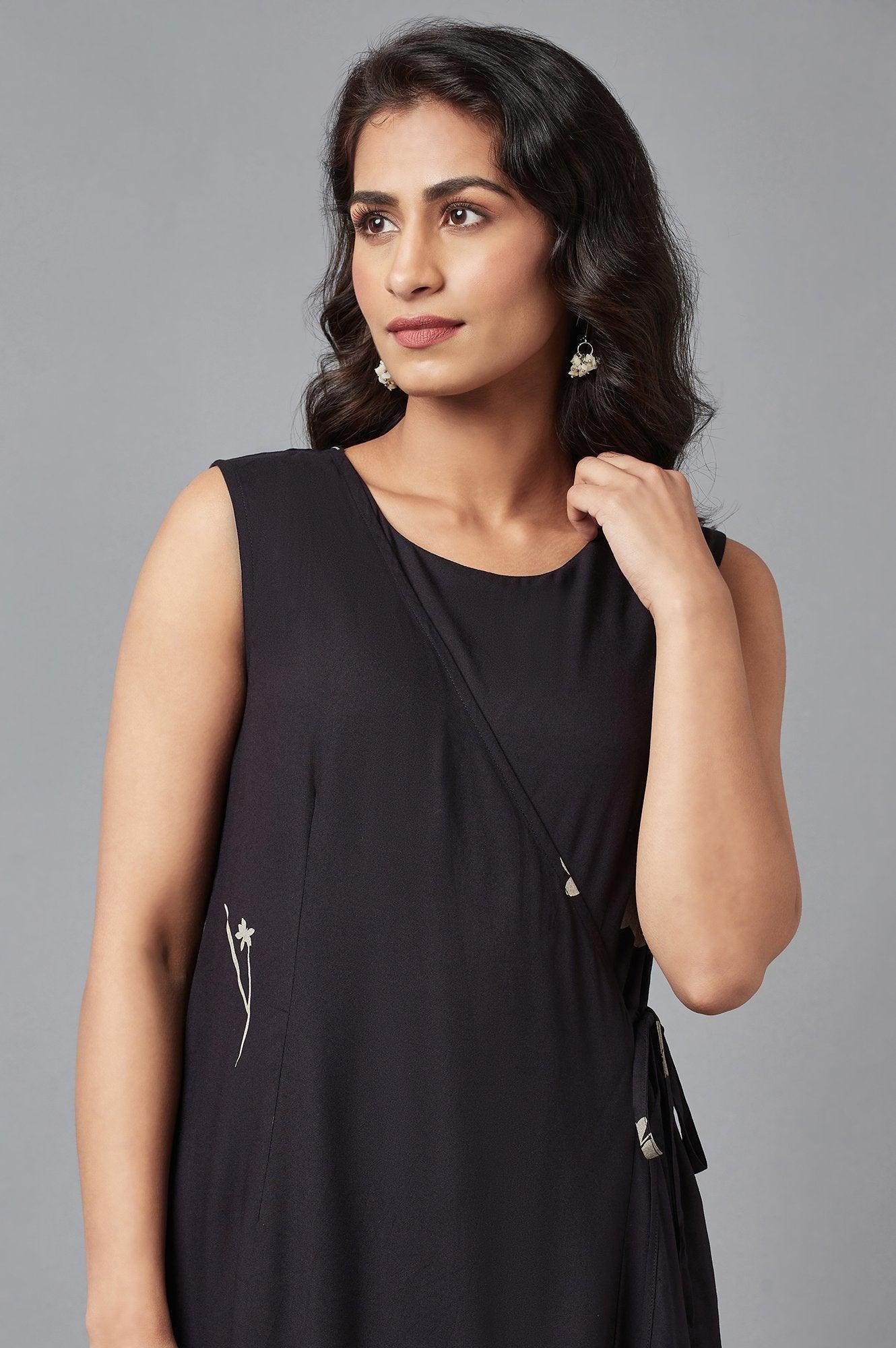 Black Sleeveless Angrakha Jumpsuit in Round Neck - Image 5