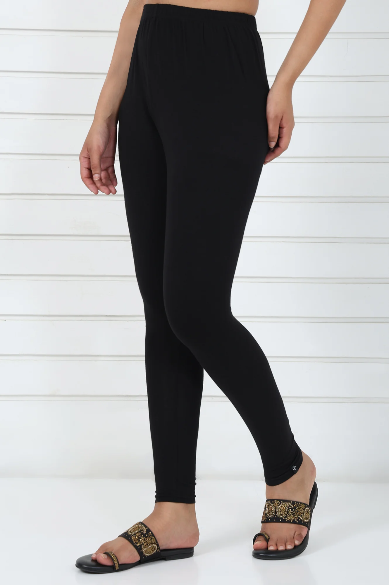 Elleven Women's Black Solid Cotton Lyrca Skinny Fit Tights - Image 2