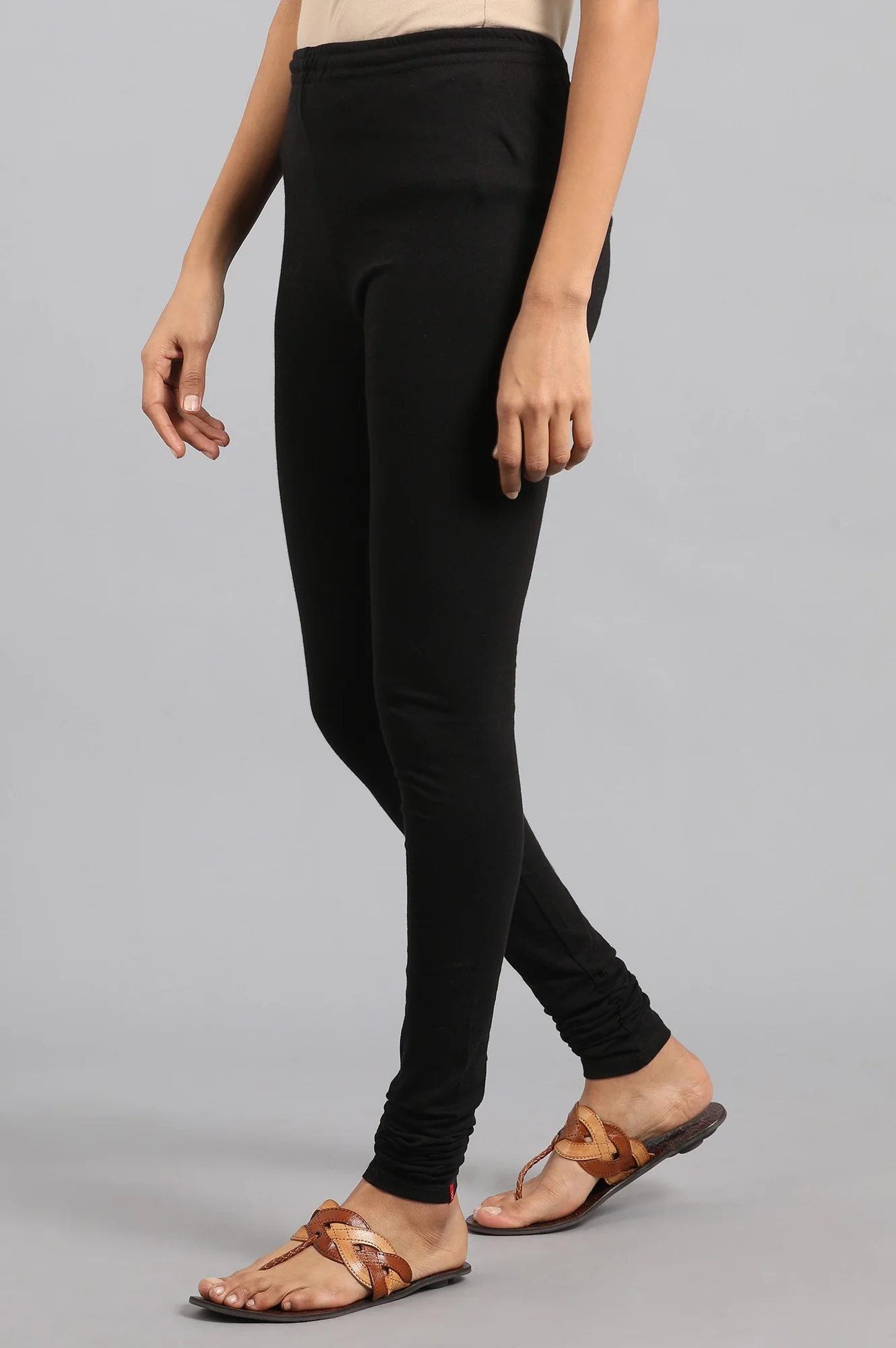Black Solid Knitted Churidar - Image 3