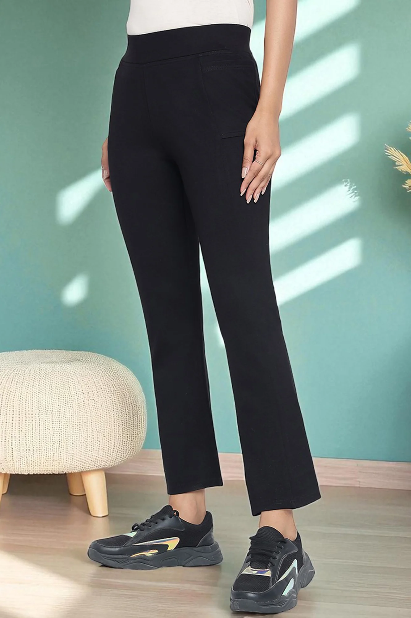 Elleven Women's Black Solid Mid Rise Tights in Ankle Length - Image 5