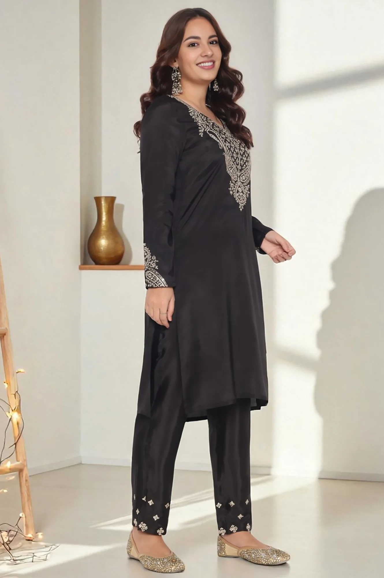 Black Solid Printed Shantung Straight Kurta, Straight Pant and Dupatta Set - Image 3
