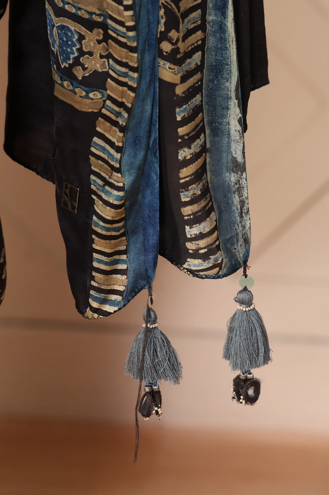 Black Tassels Saree with Unstitched Blouse - Image 8