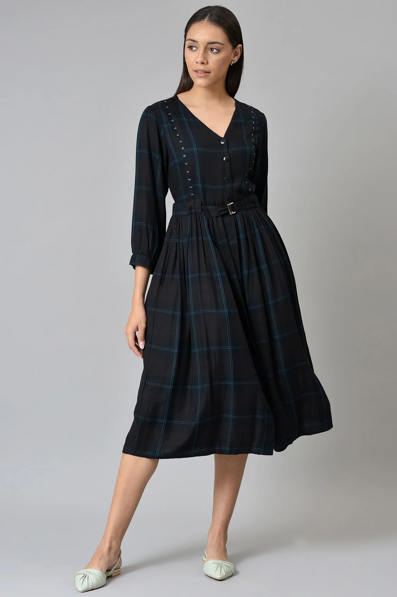 Black V-Neck Checks Dress - Image 5