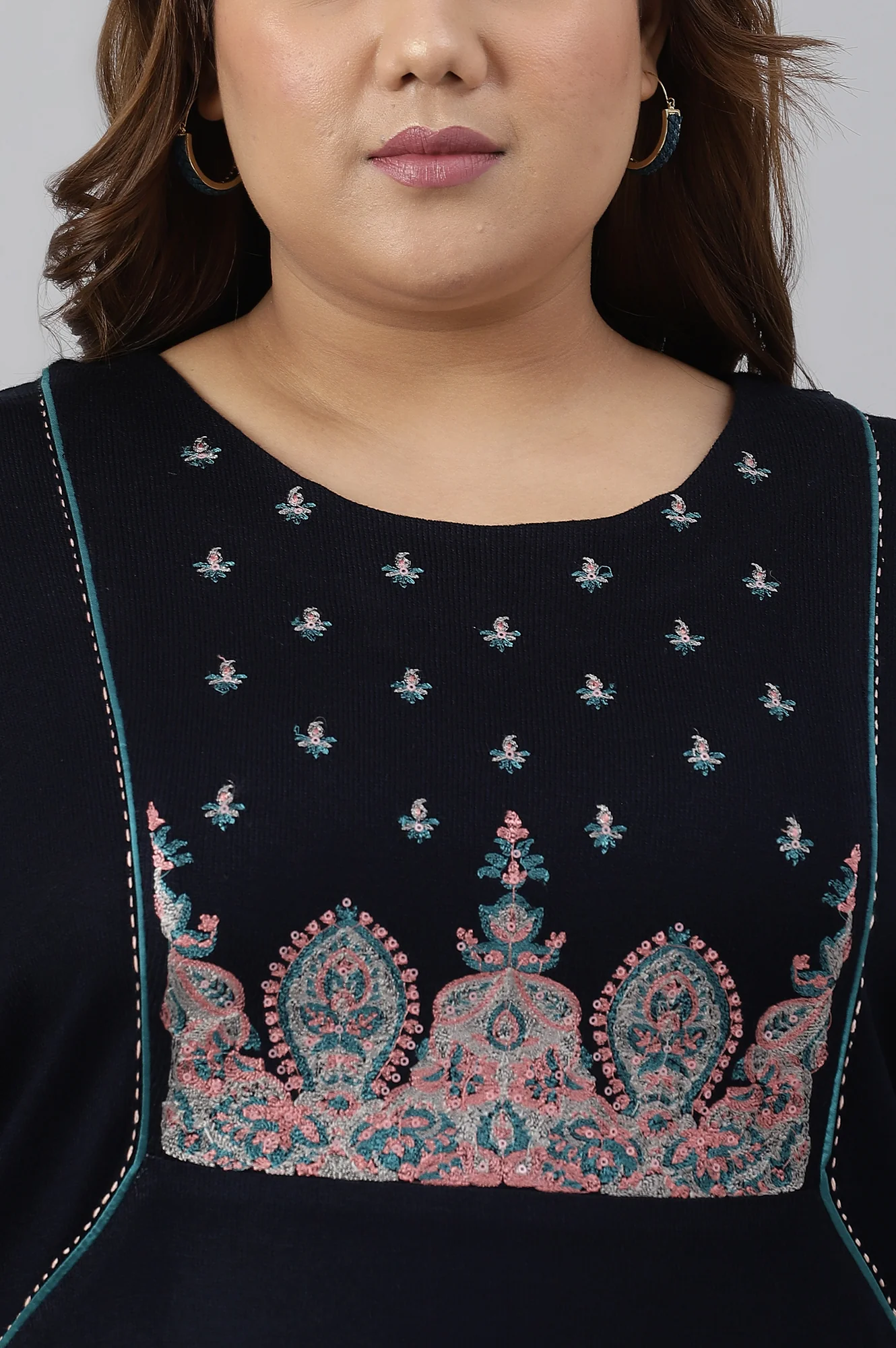 Blue A-Line Floral Printed Plus Size Winter kurta - Image 5