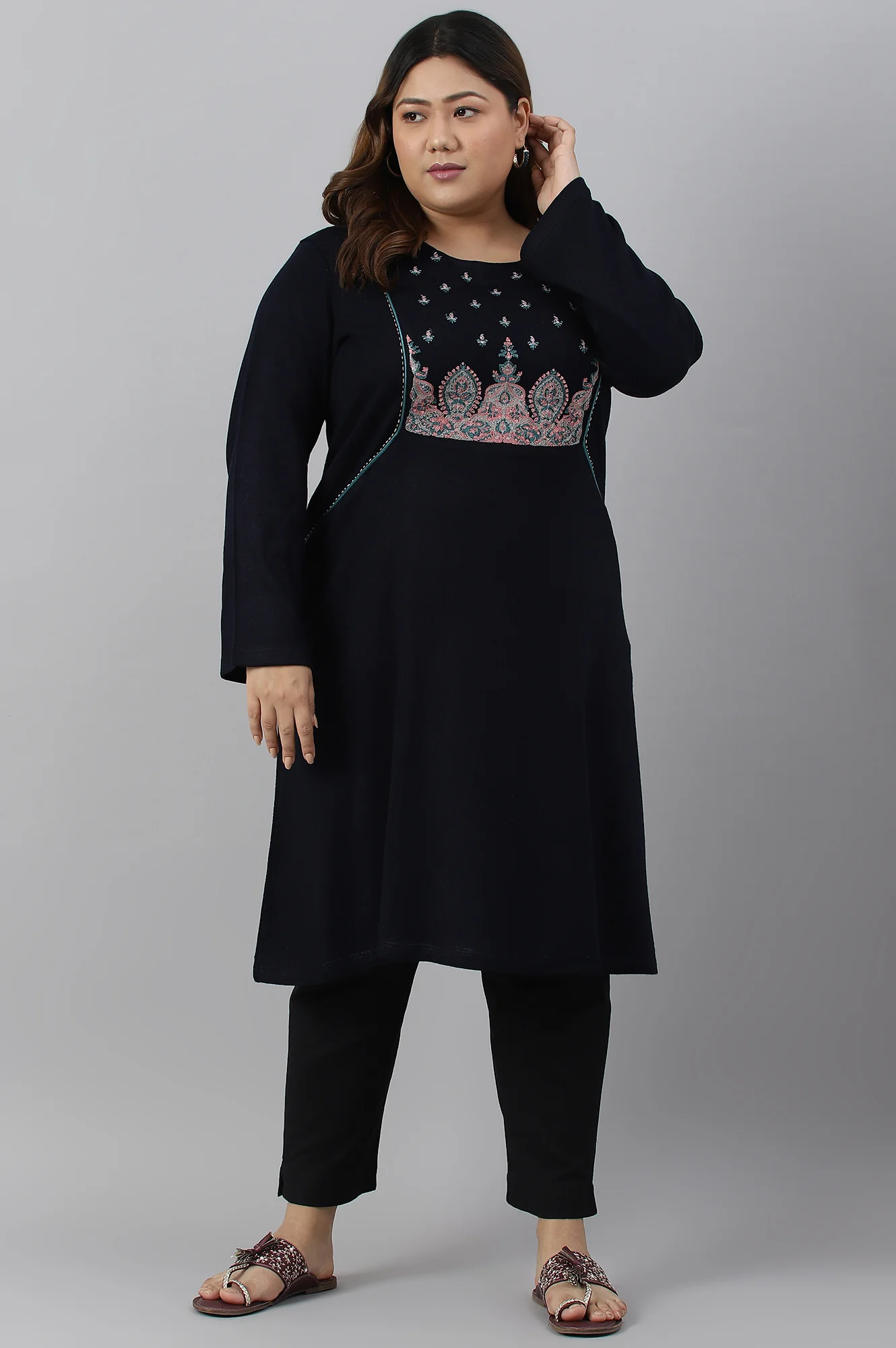 Blue A-Line Floral Printed Plus Size Winter kurta - Image 6